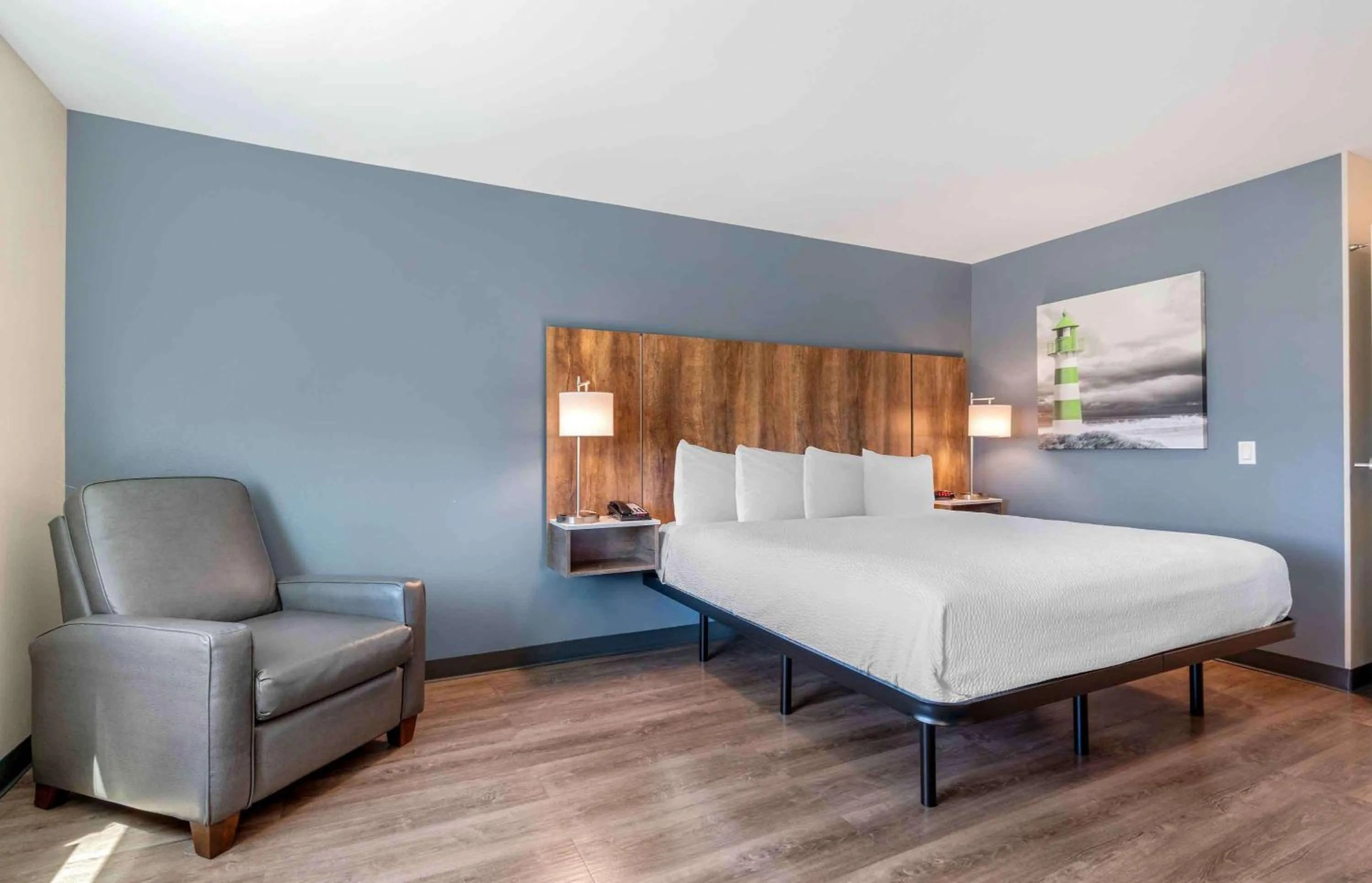 Bedroom, Bed in Extended Stay America Premiere Suites - Ukiah