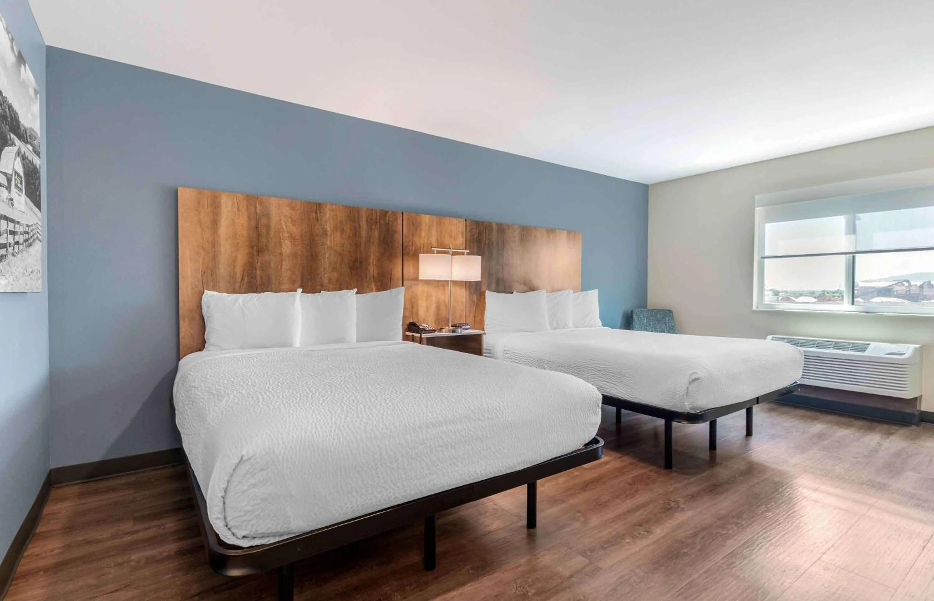 Bedroom, Bed in Extended Stay America Premiere Suites - Ukiah