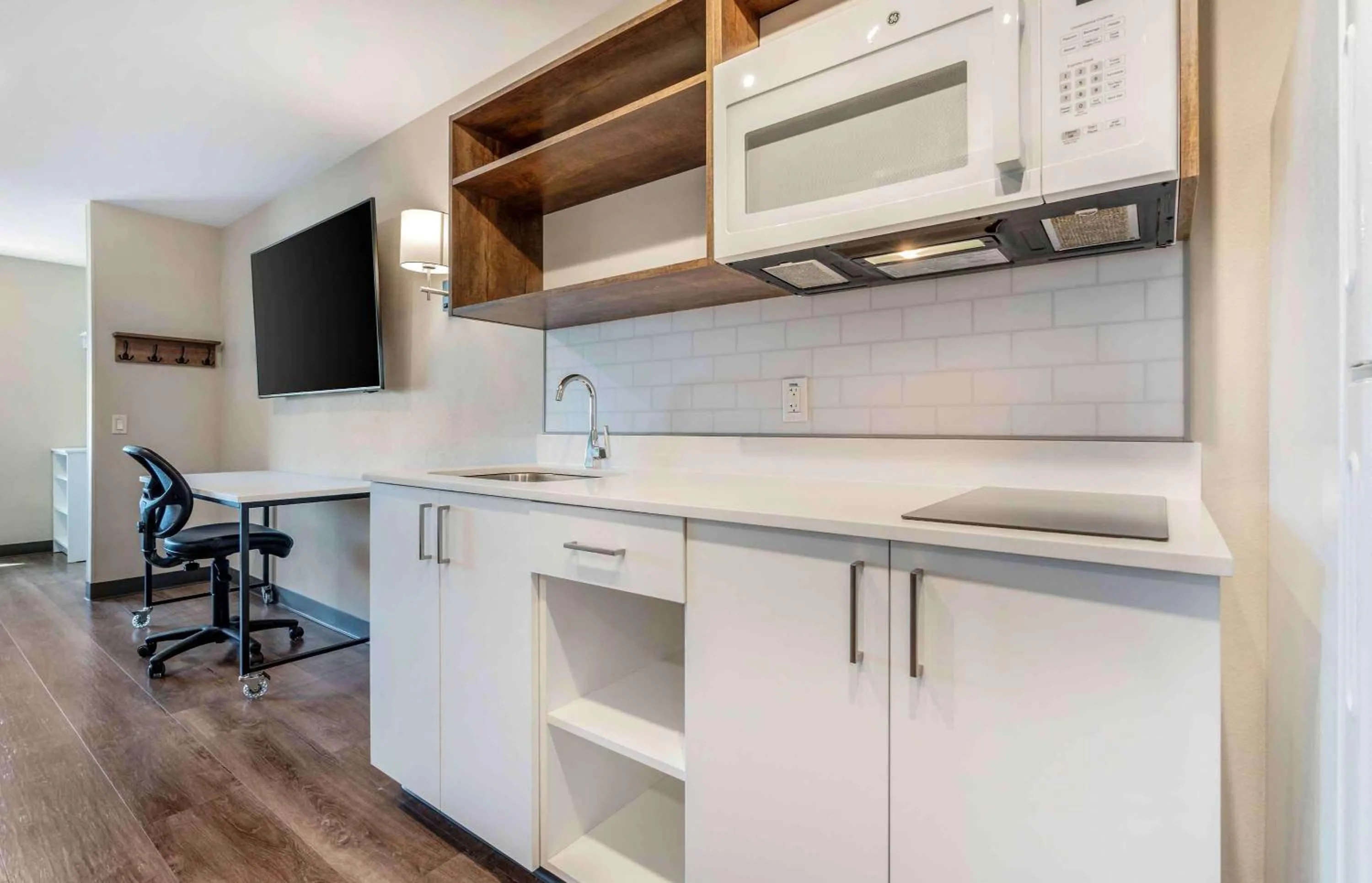 Bedroom in Extended Stay America Premiere Suites - Ukiah