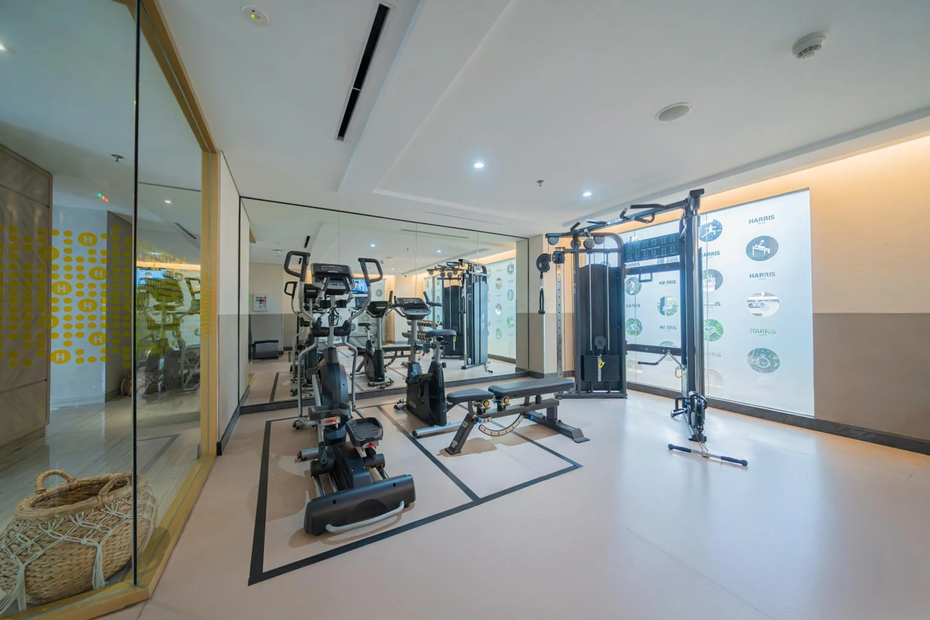 Fitness centre/facilities in Harris Suites Puri Mansion