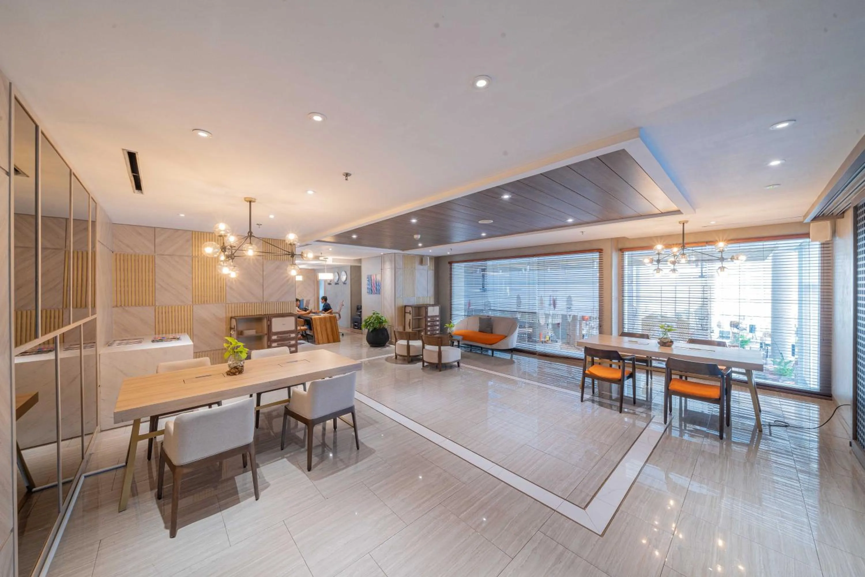 Business facilities in Harris Suites Puri Mansion