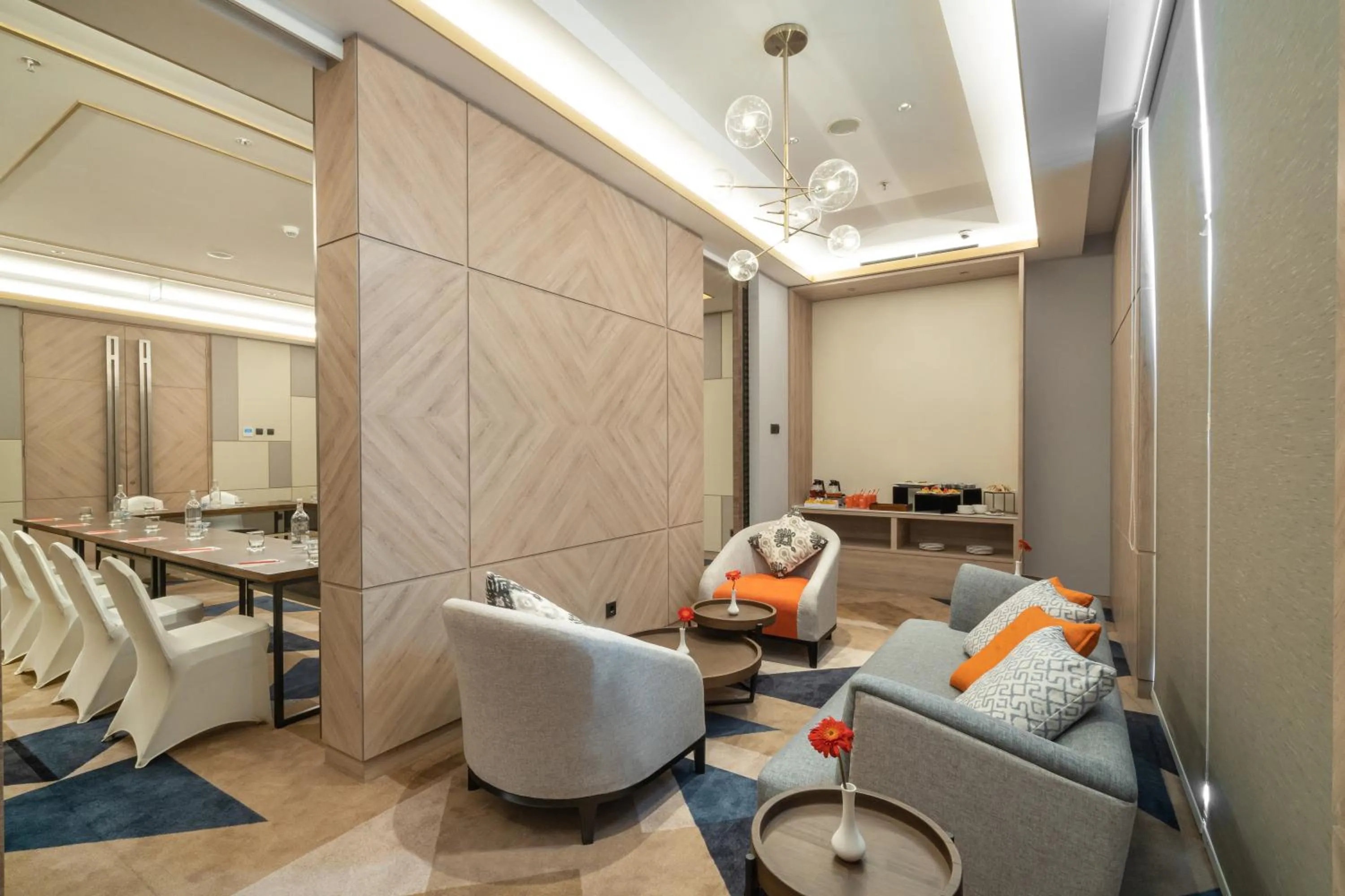 Meeting/conference room in Harris Suites Puri Mansion