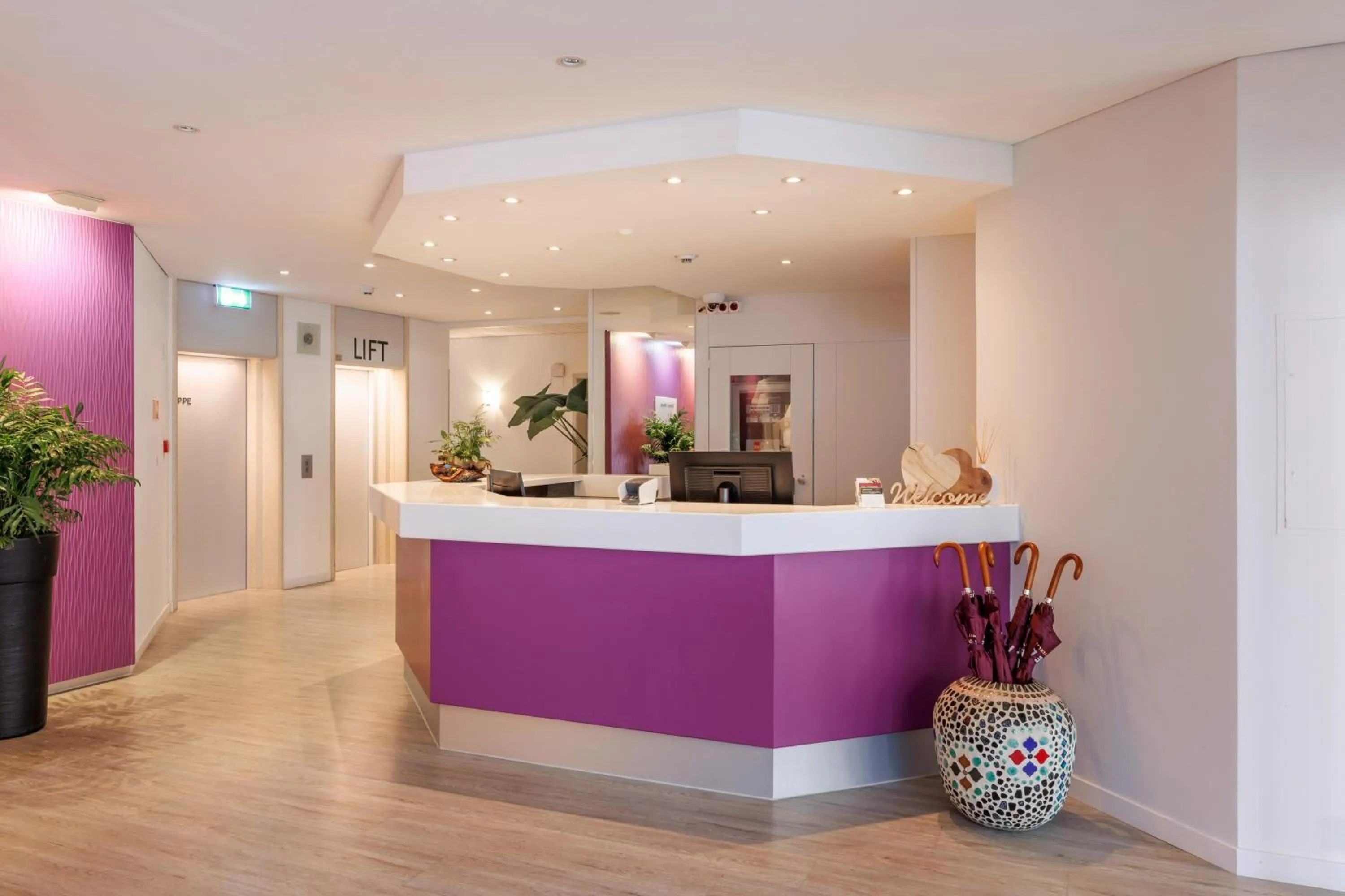 Lobby or reception in Sorell Hotel Sonnental Dübendorf