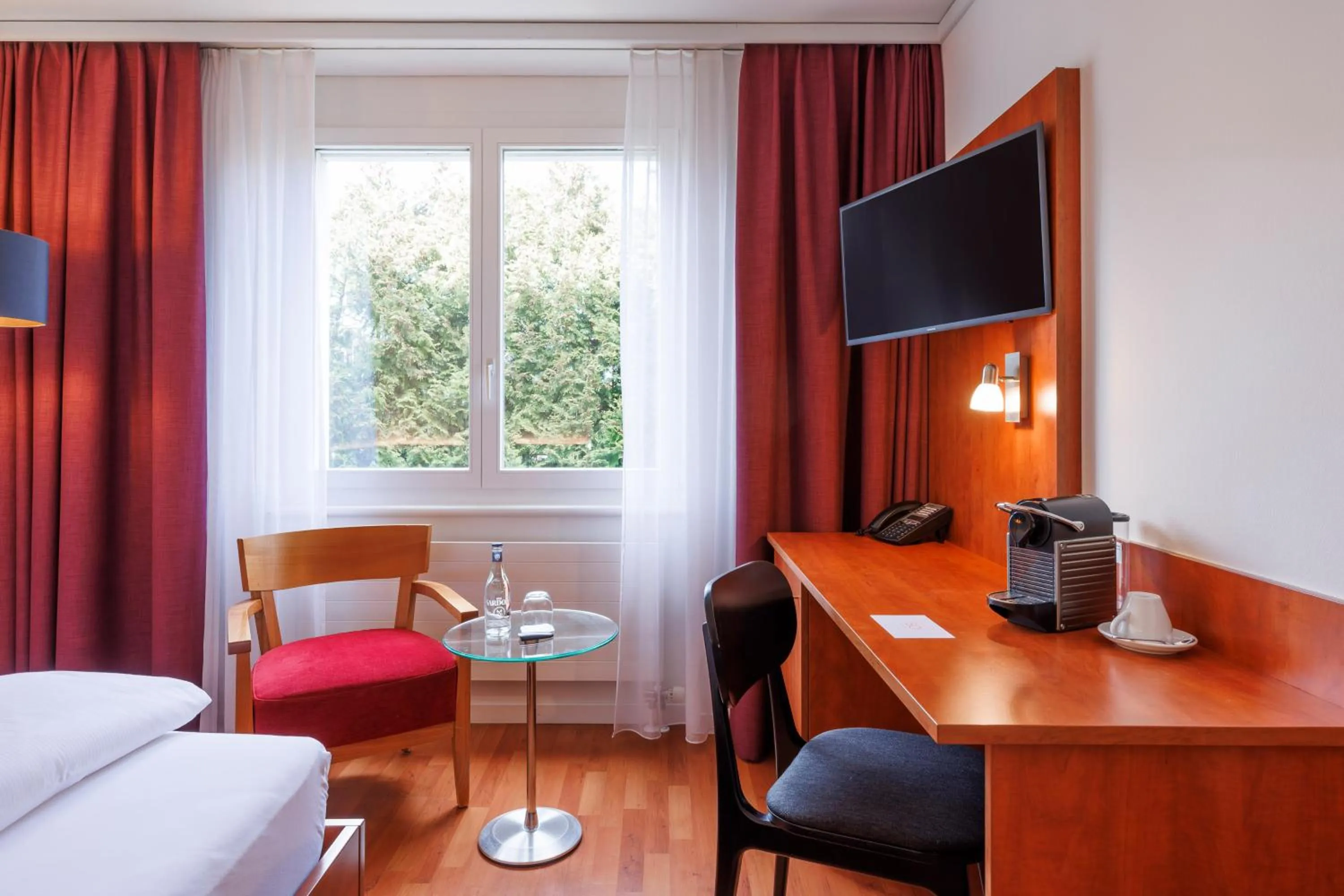 Photo of the whole room in Sorell Hotel Sonnental Dübendorf