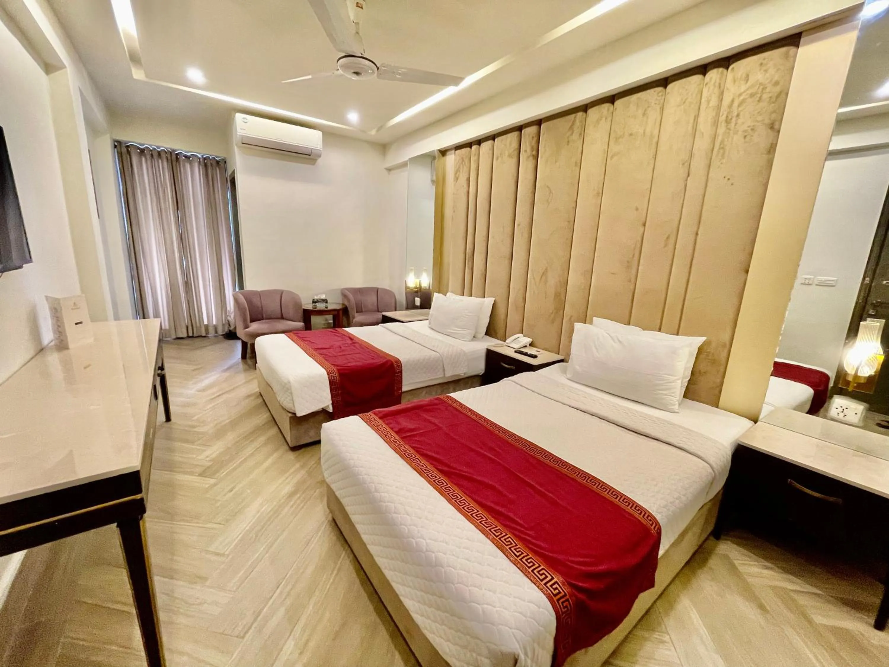 Bed in Shelton's Ambassador