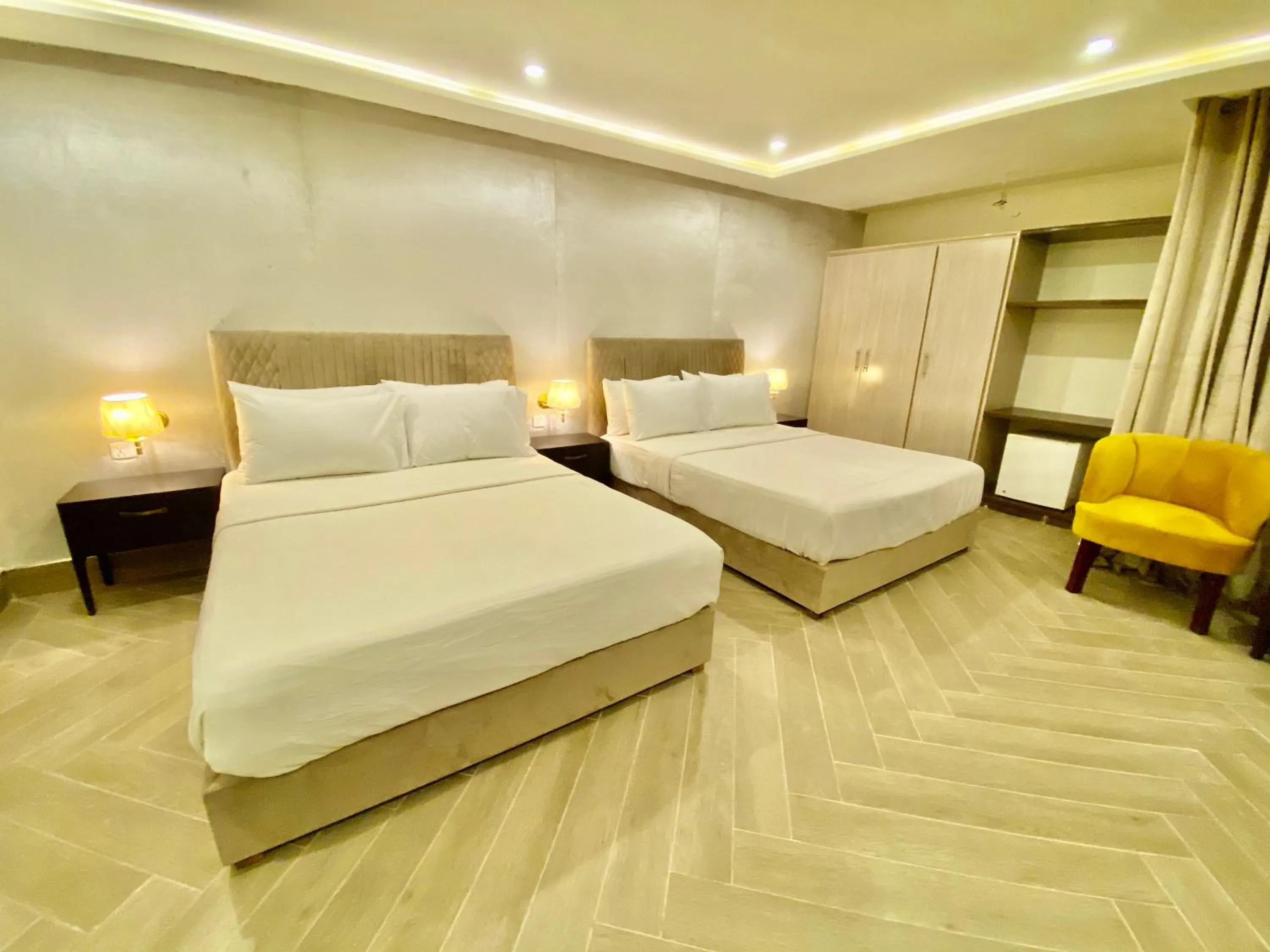 Bed in Shelton's Ambassador