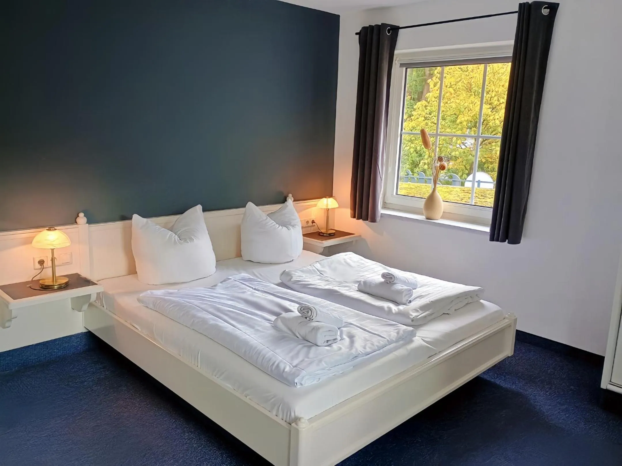 Photo of the whole room, Bed in Excellent Hotel Hamburg