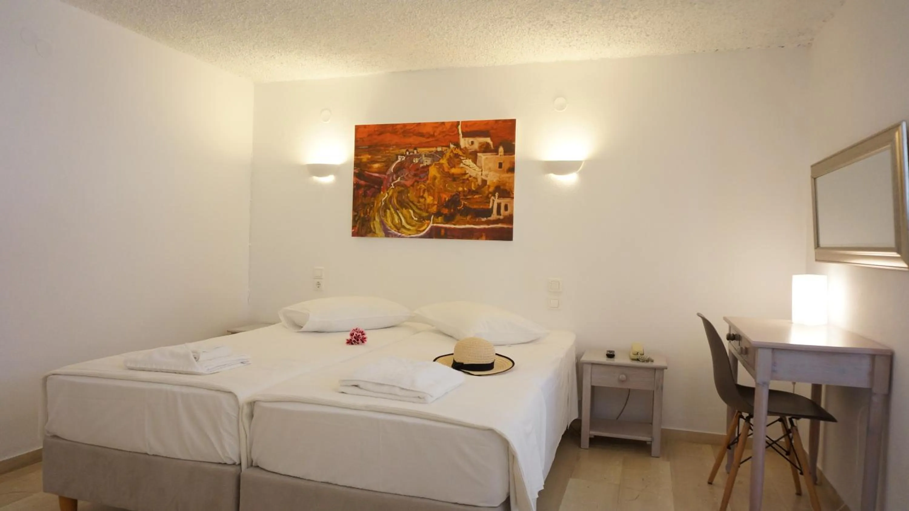 Photo of the whole room in Maria Elena - Suite Home