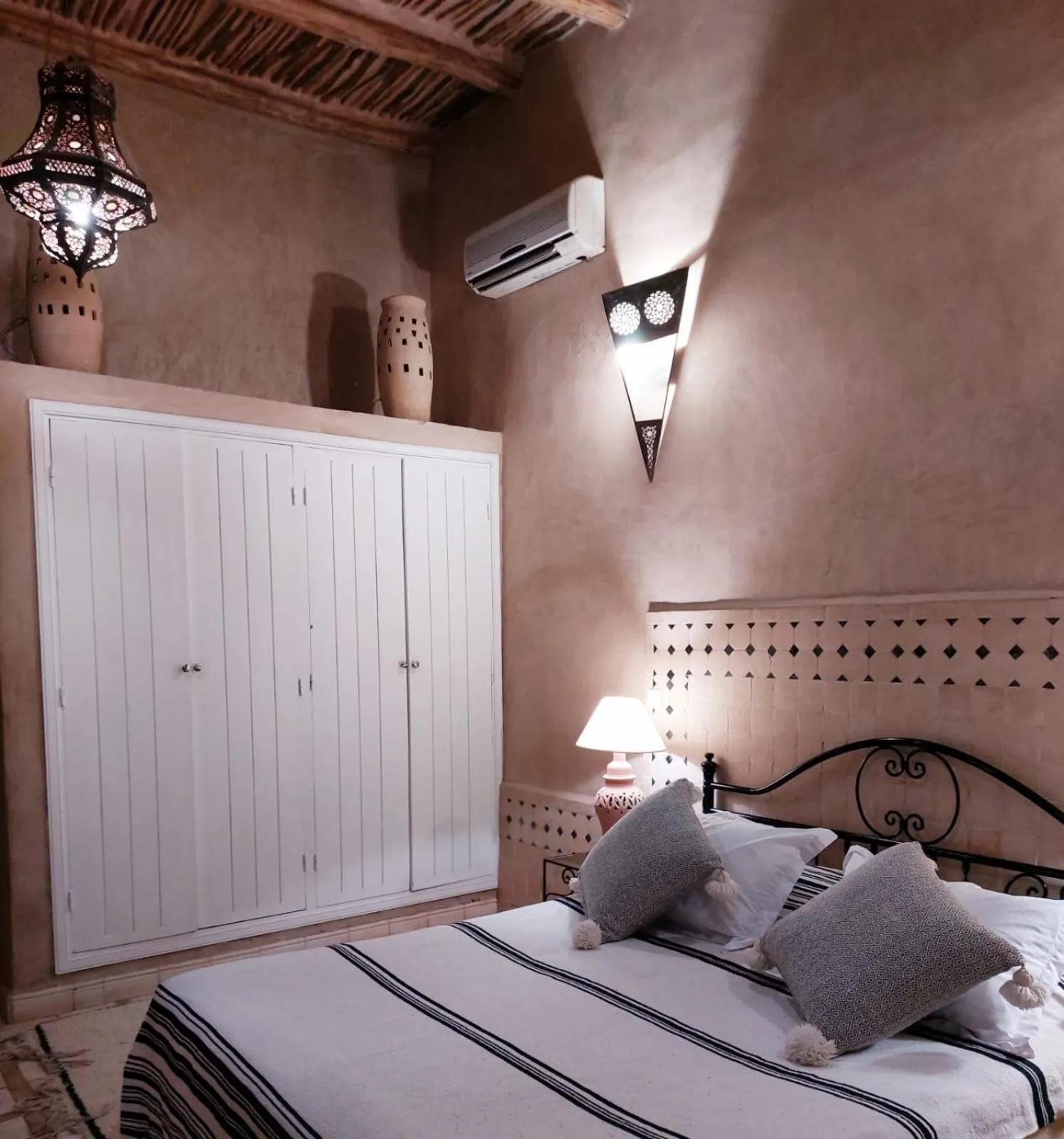 Bed in Riad Ain Khadra