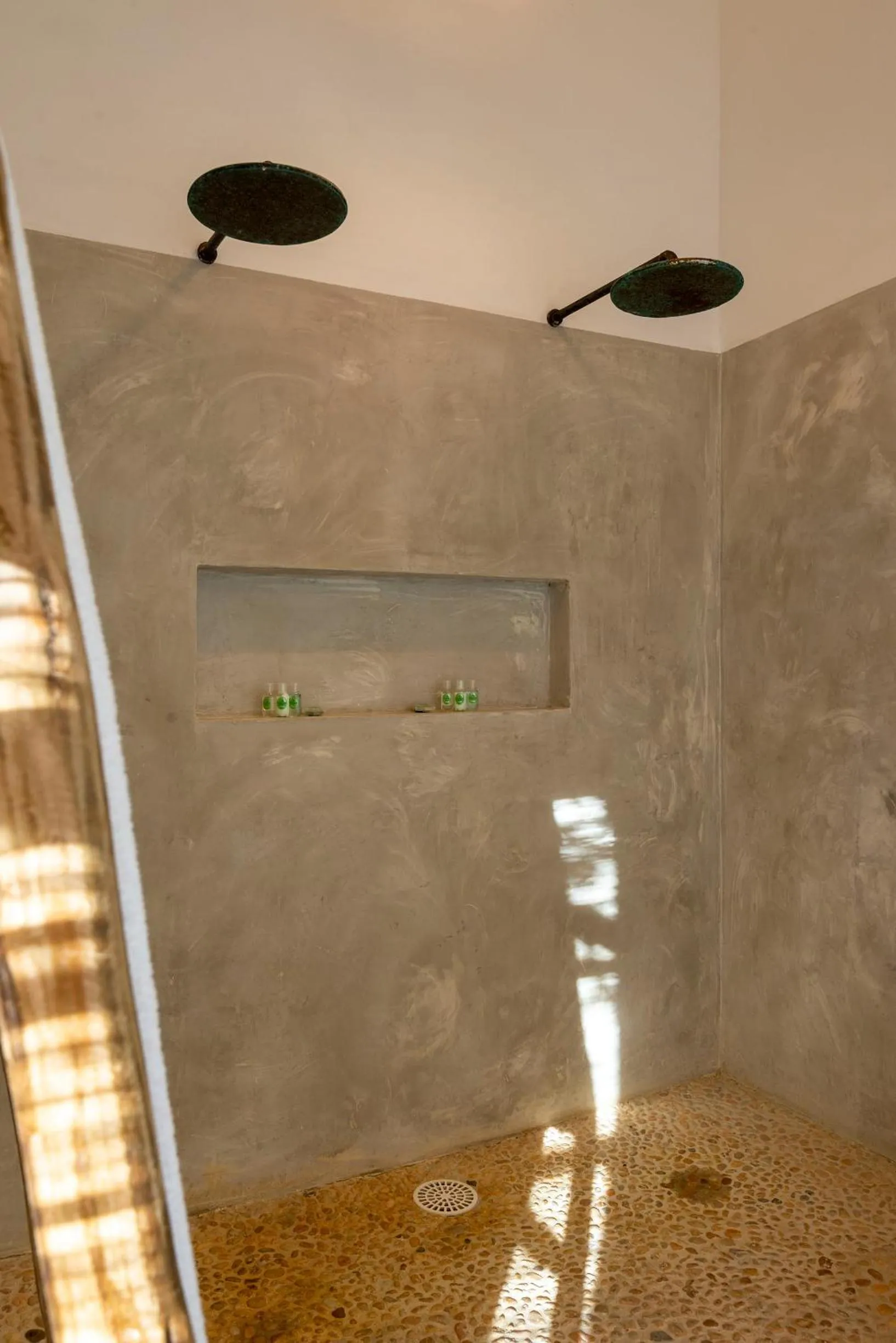 Shower in Villa dos Nativos Boutique Hotel