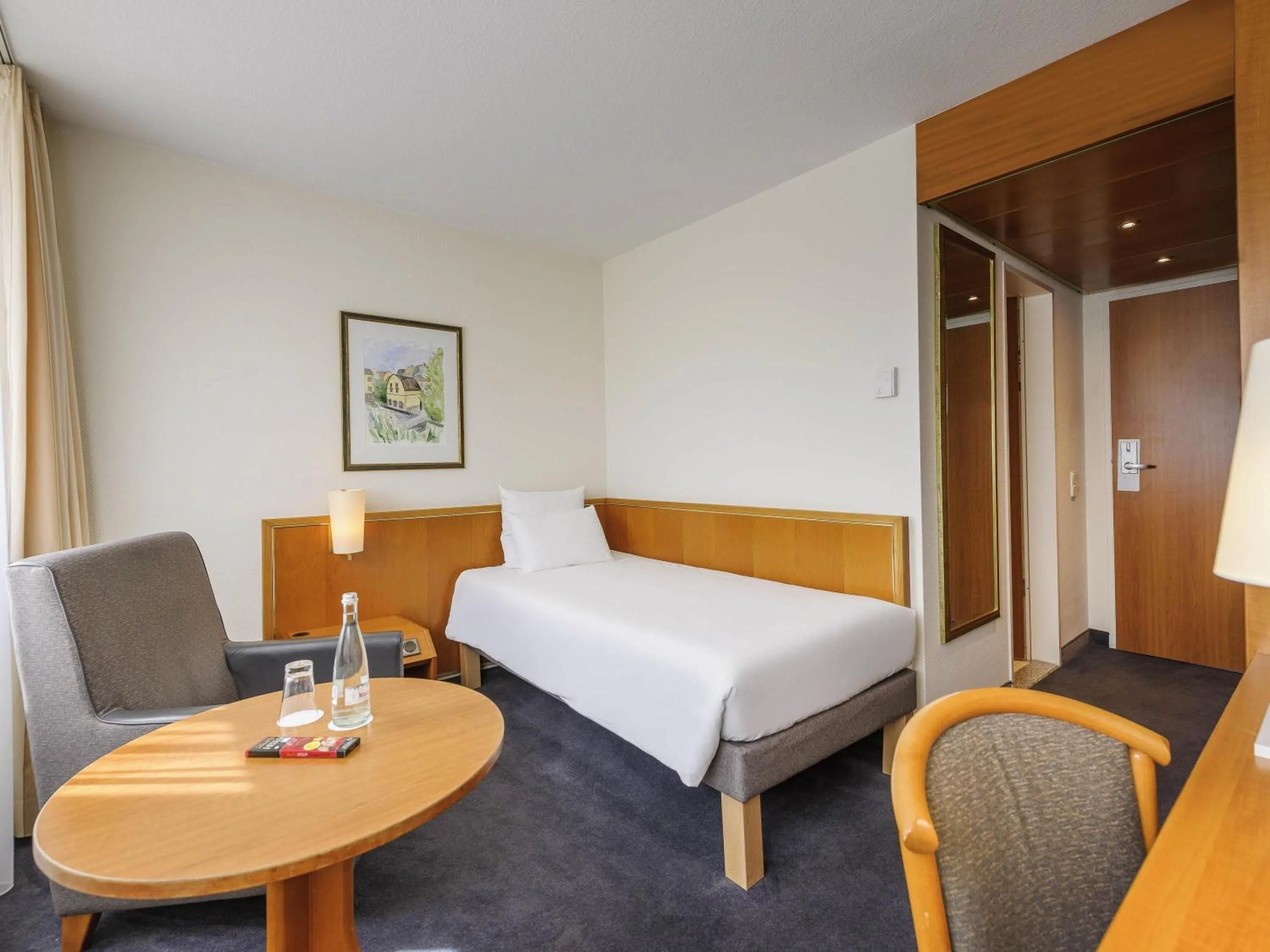 Bedroom, Bed in Novotel Freiburg am Konzerthaus