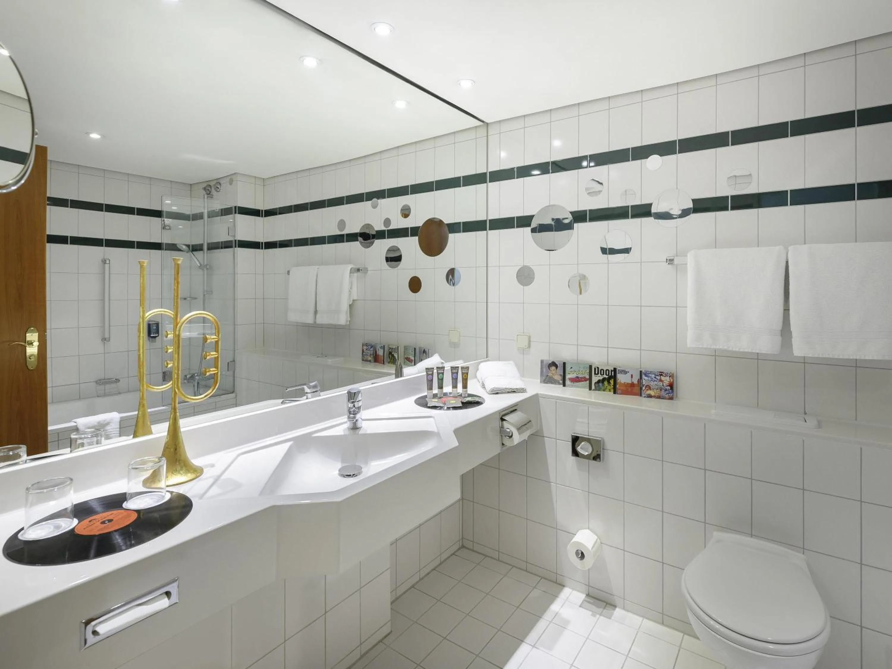 Bedroom in Novotel Freiburg am Konzerthaus