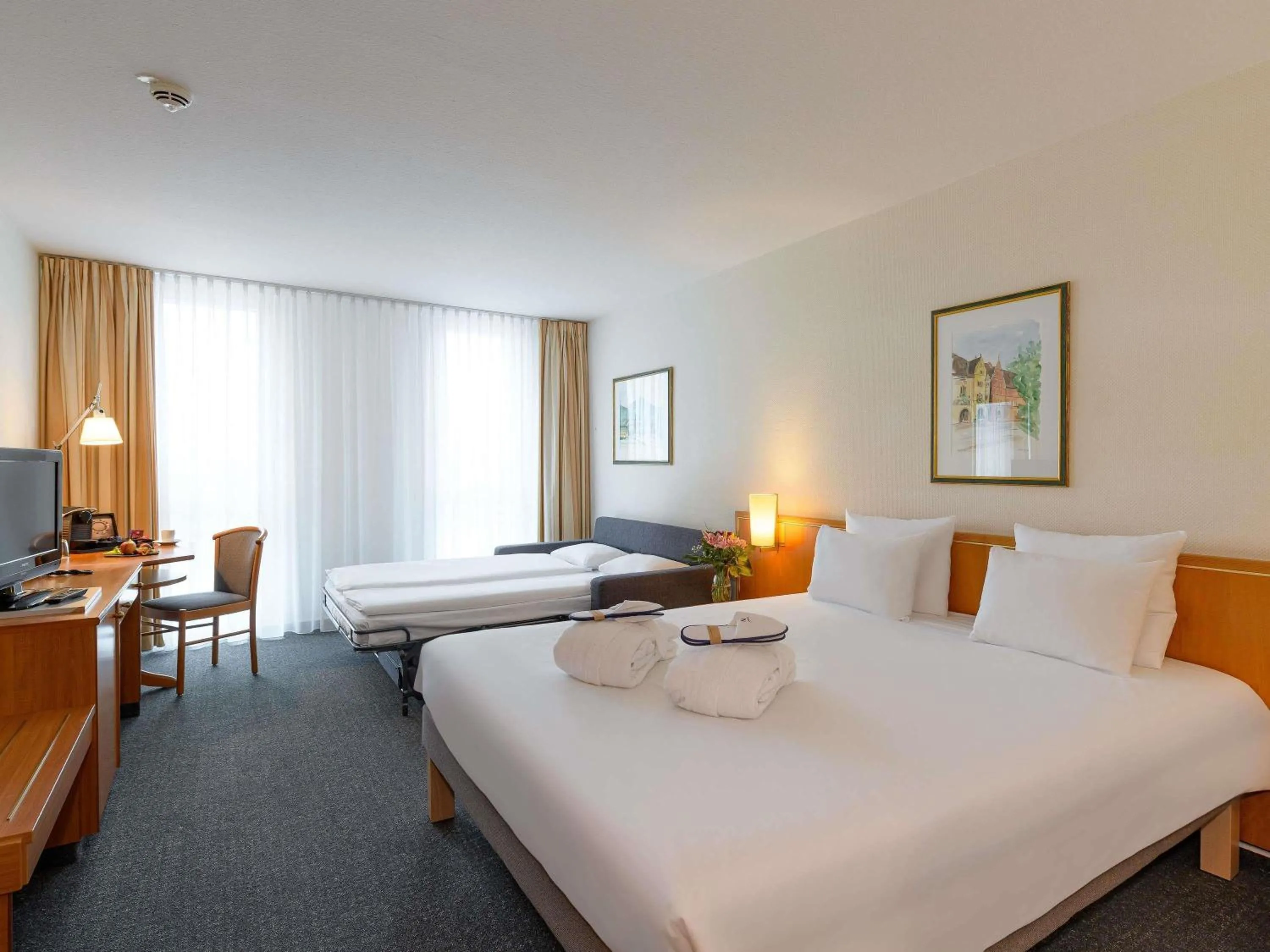 Bedroom, Bed in Novotel Freiburg am Konzerthaus