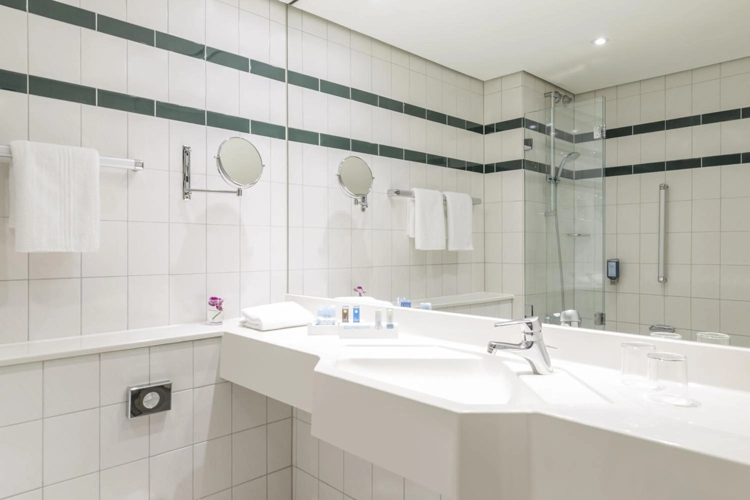 Bathroom in Novotel Freiburg am Konzerthaus