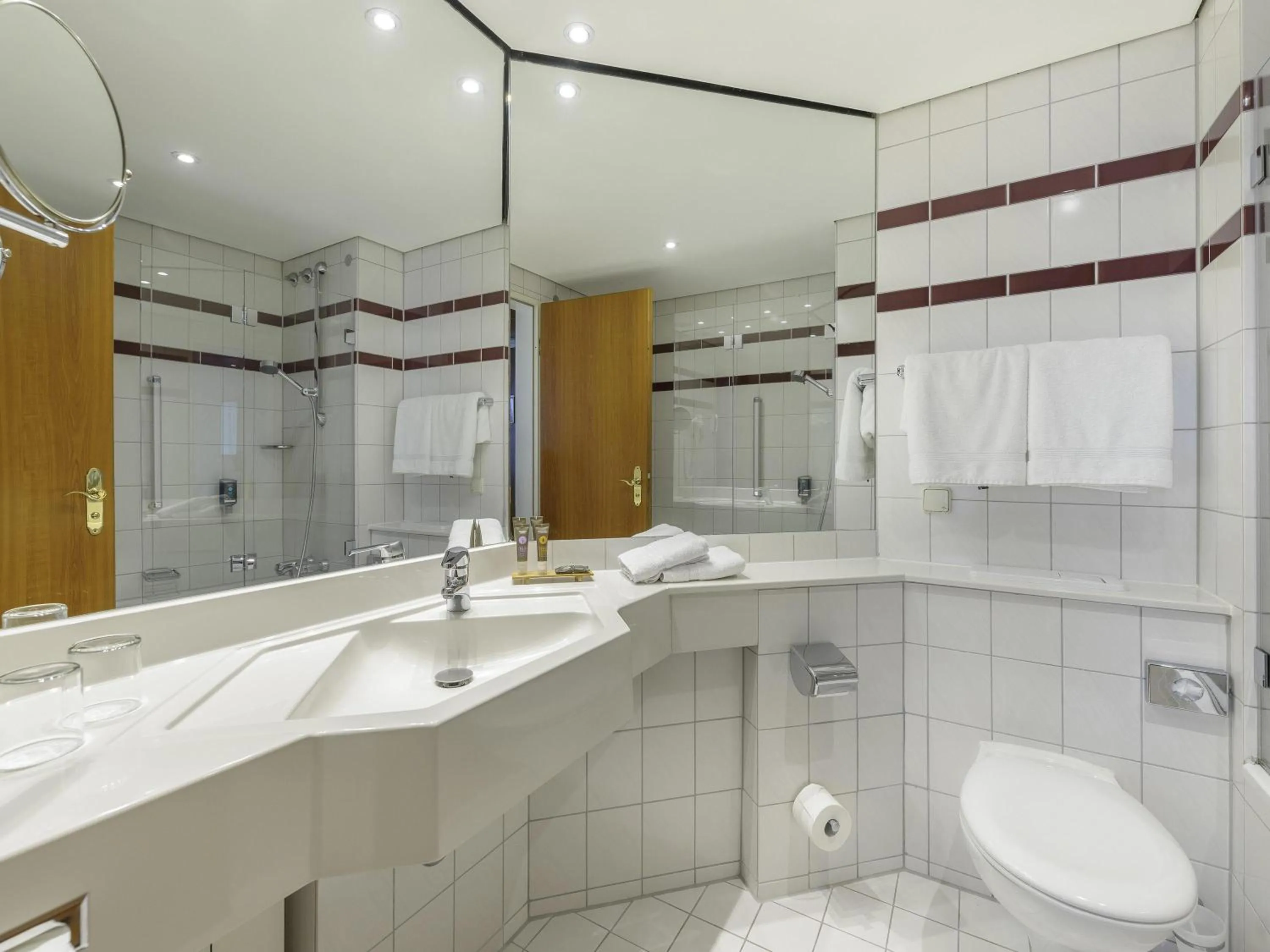 Bedroom in Novotel Freiburg am Konzerthaus