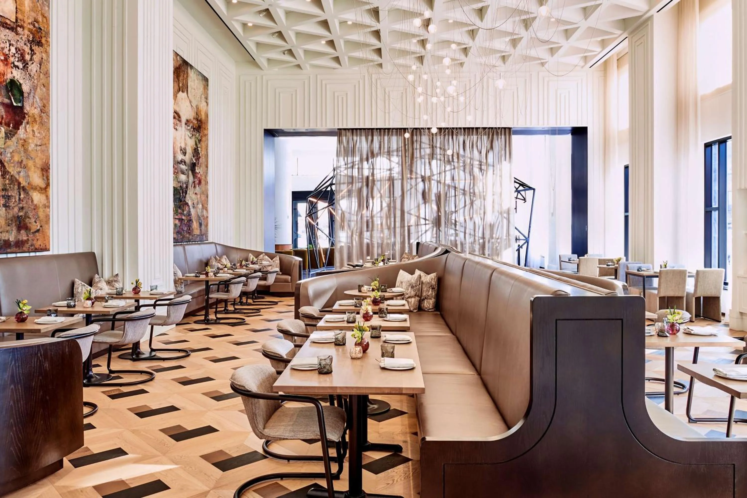 Restaurant/places to eat in Daxton Hotel Birmingham, Curio Collection by Hilton