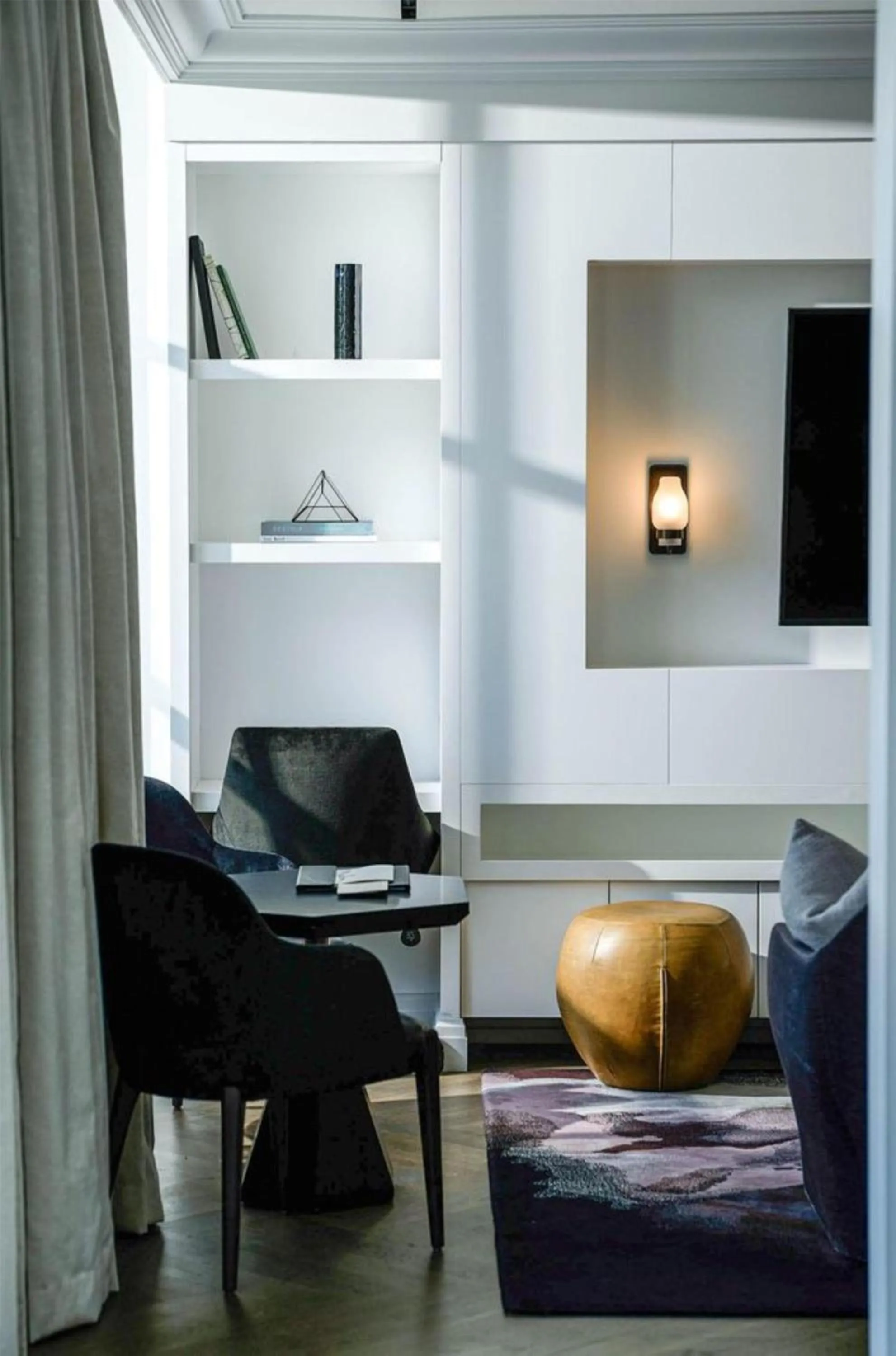 Bedroom in Daxton Hotel Birmingham, Curio Collection by Hilton