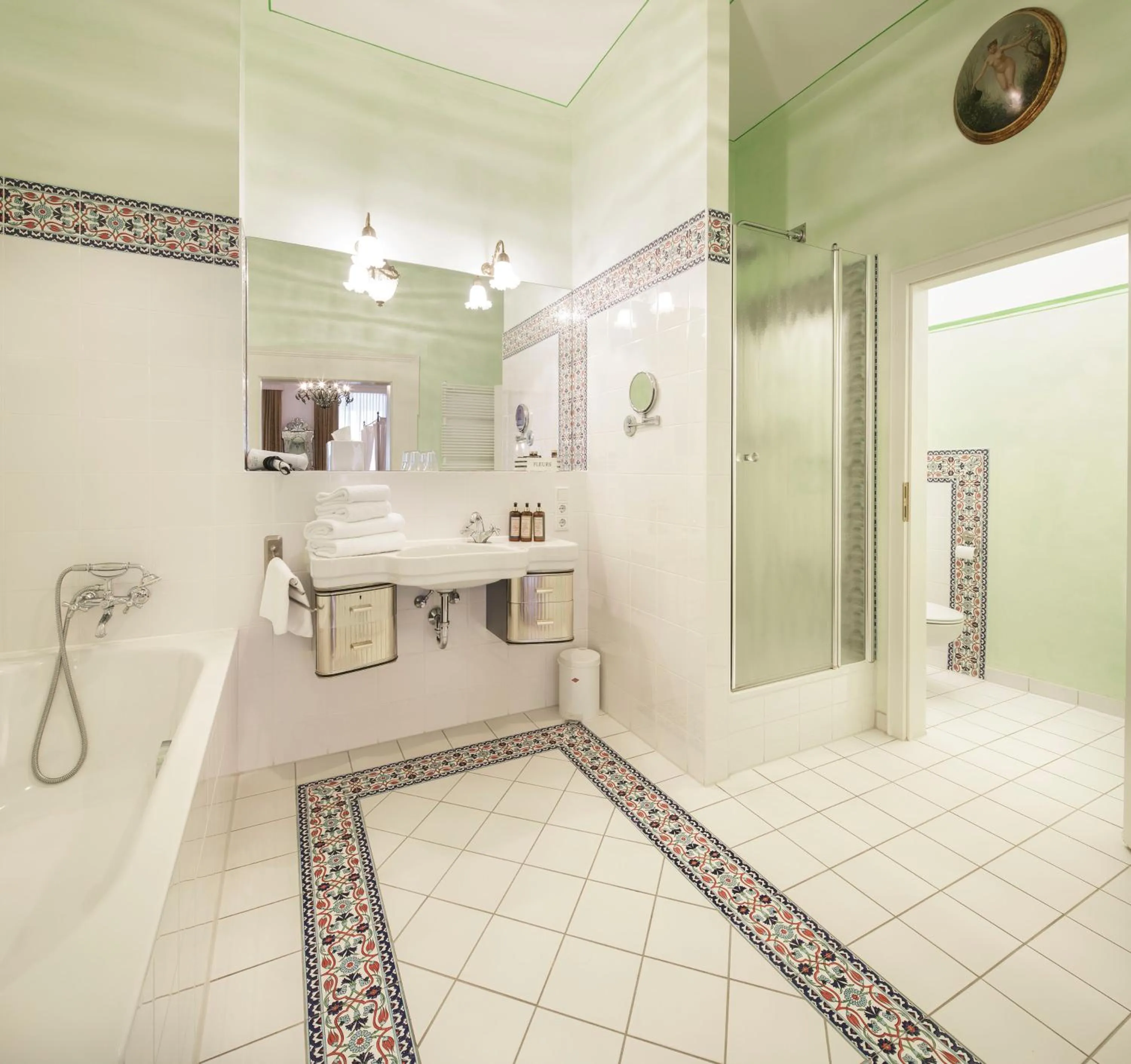 Hotel Orphée - Großes Haus