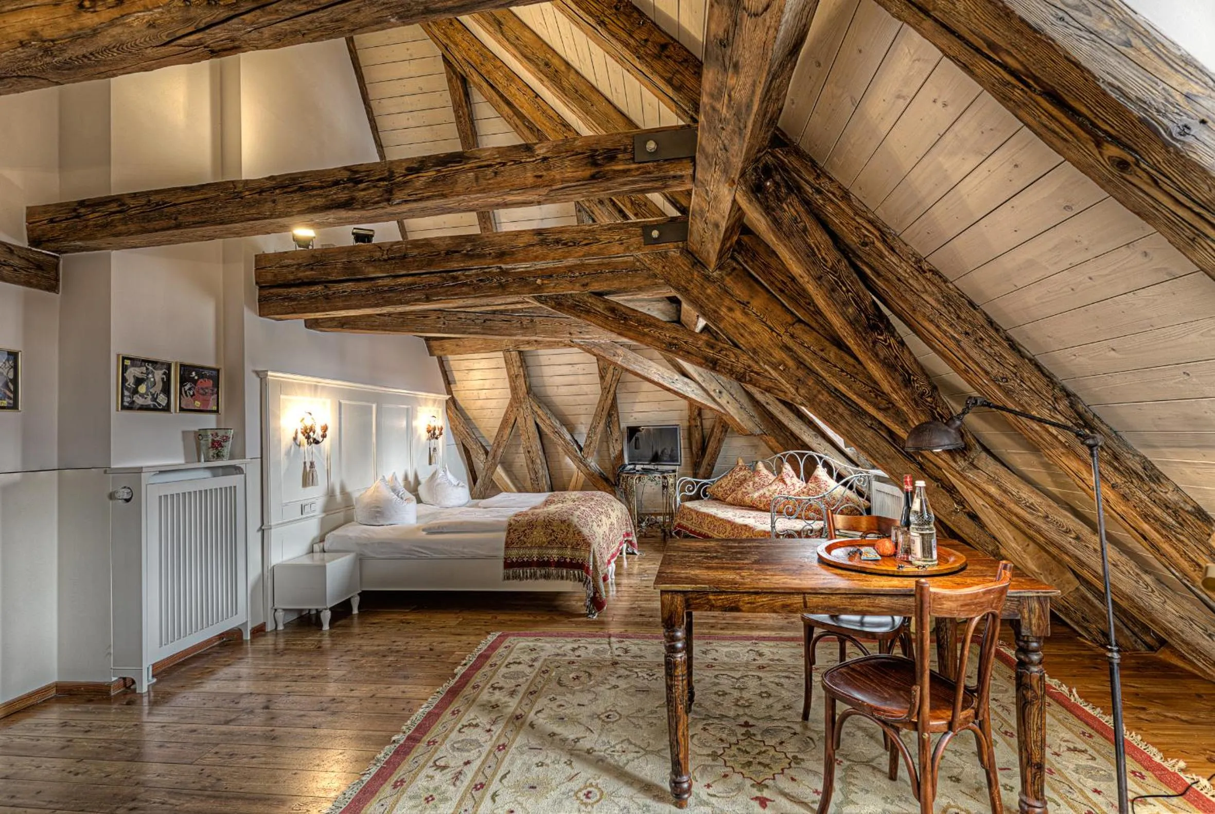 Bed in Hotel Orphée - Großes Haus