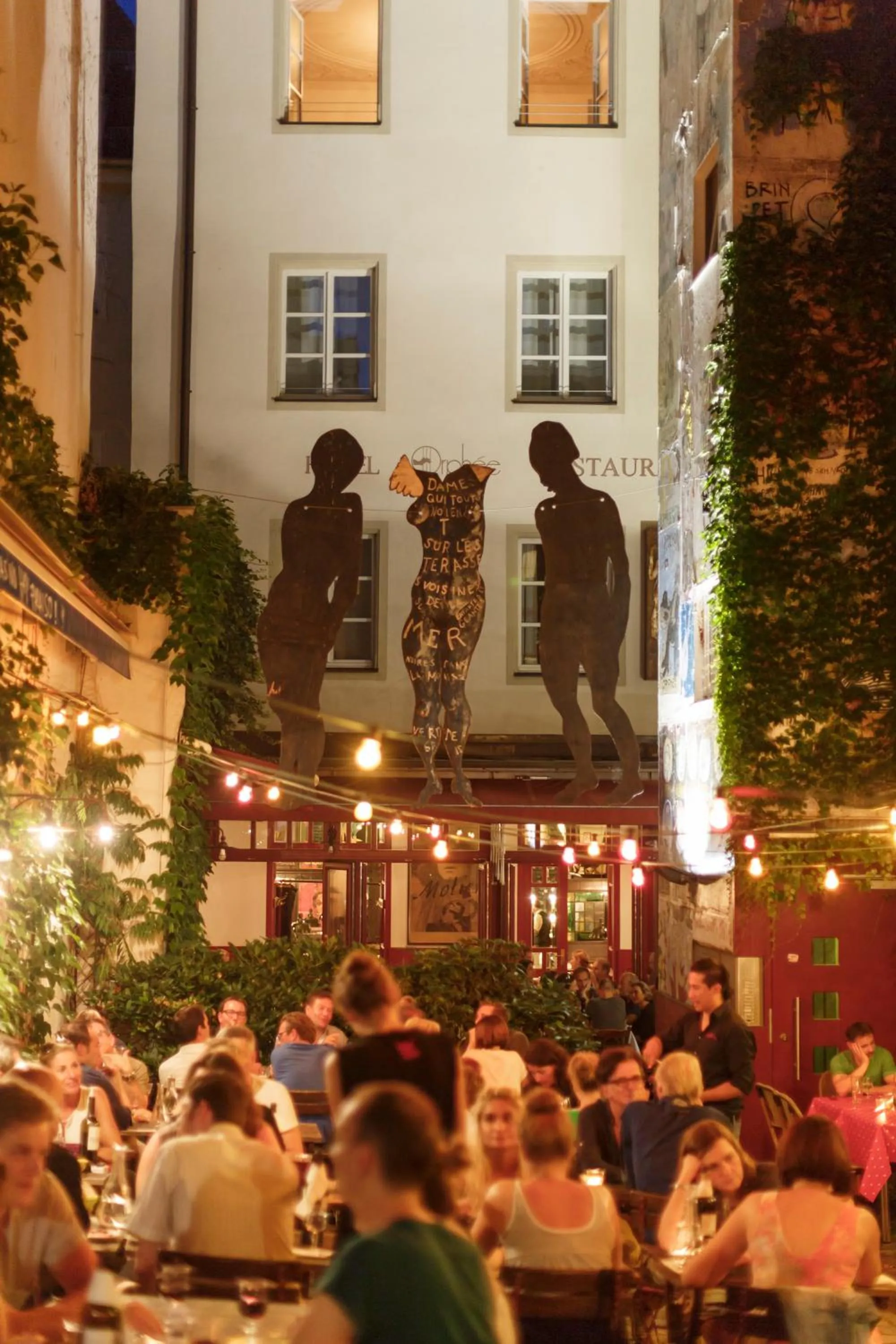 Property building in Hotel Orphée - Großes Haus