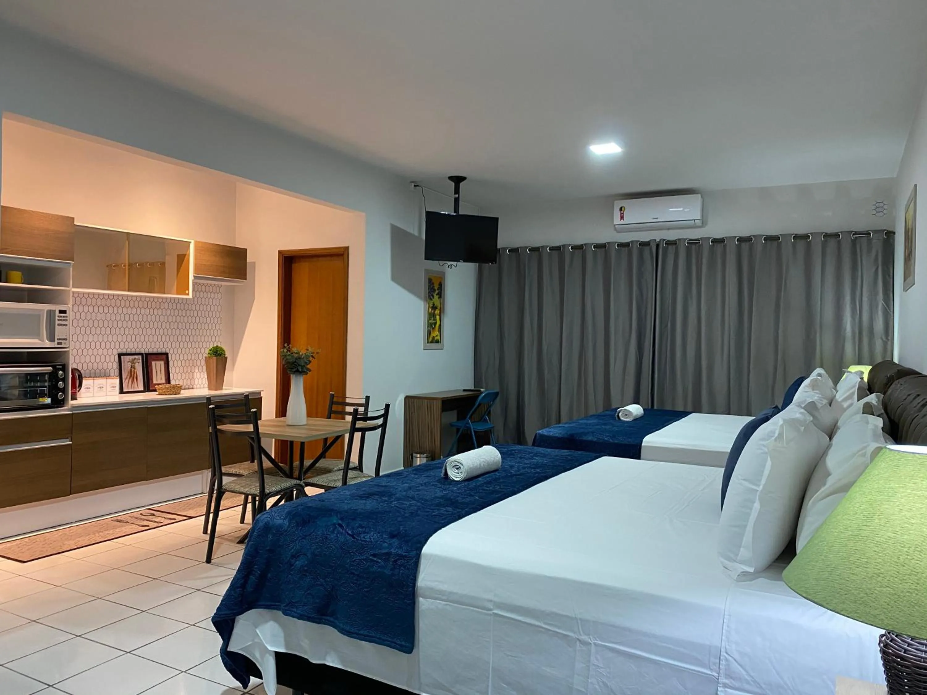 Bed in B & A Suites Inn Hotel - Quarto Luxo Safira
