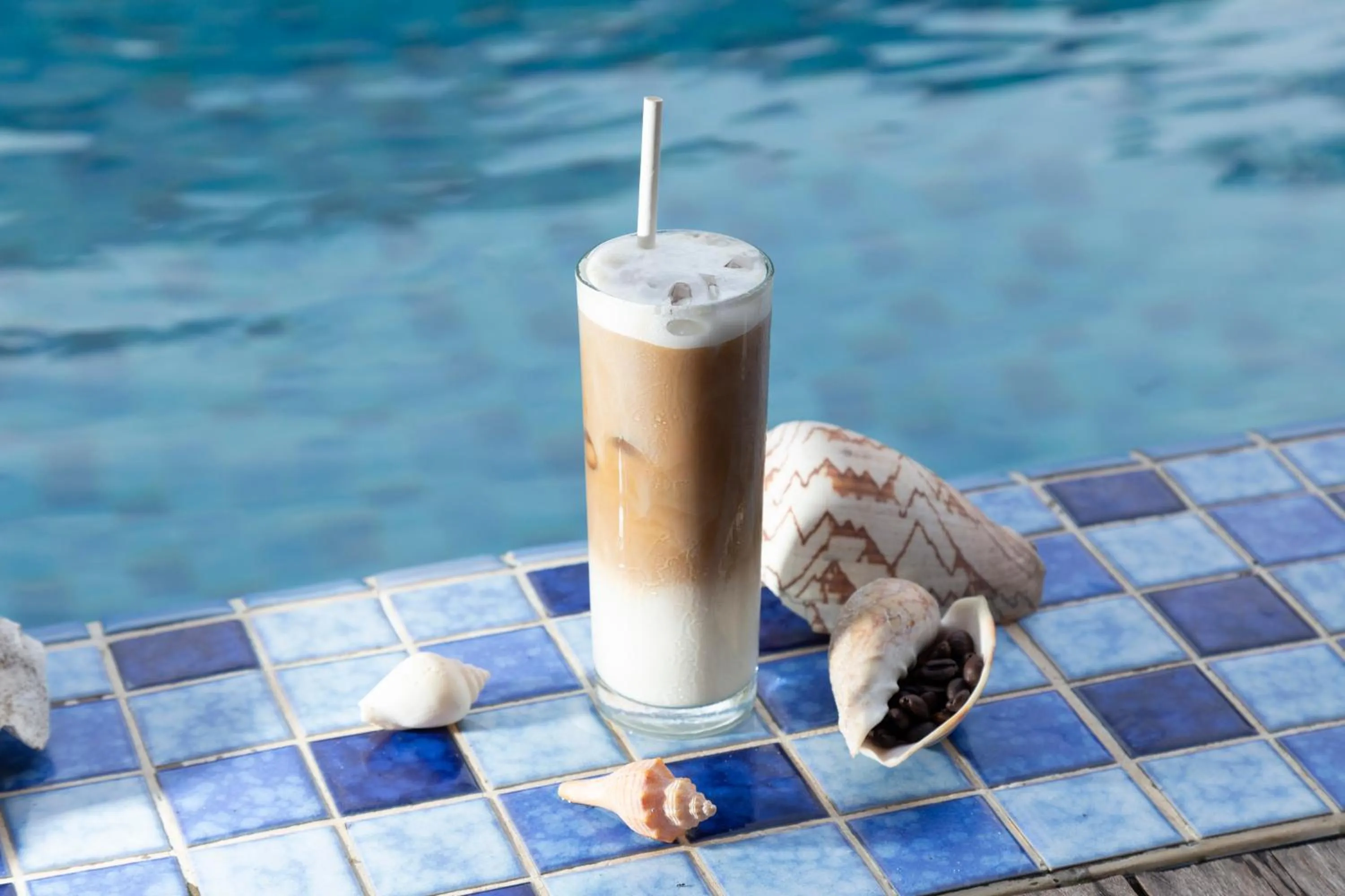 Food and drinks in Eden Beach Resort by EHM