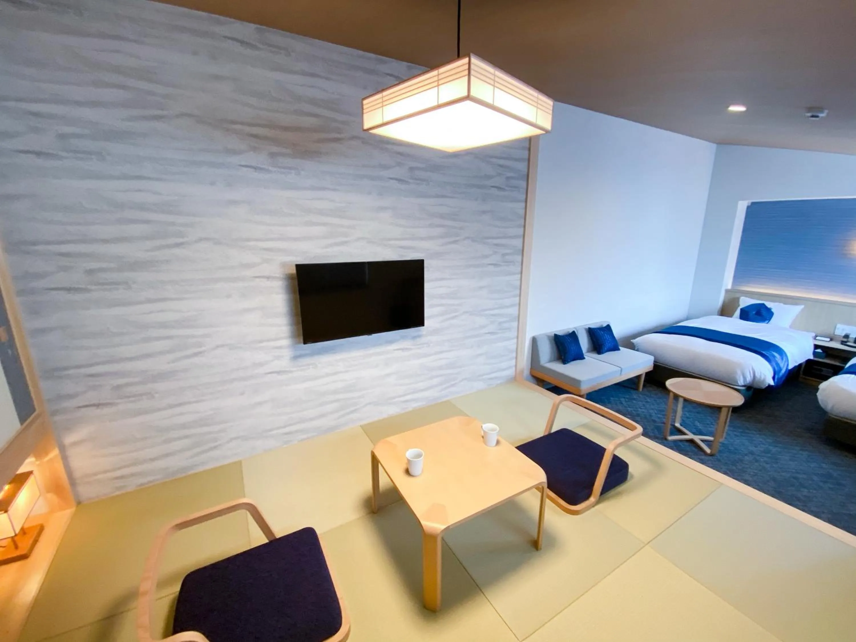 TV and multimedia, Bed in Rinn Niomon