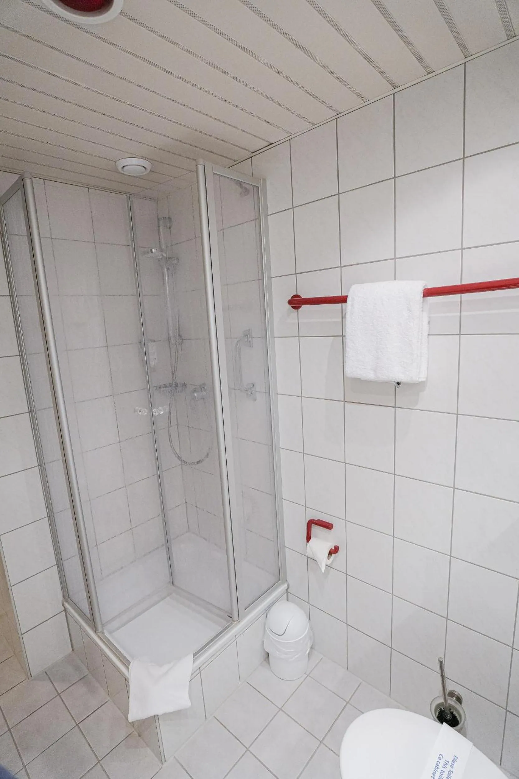 Bathroom in Hotel Märkischer Hof