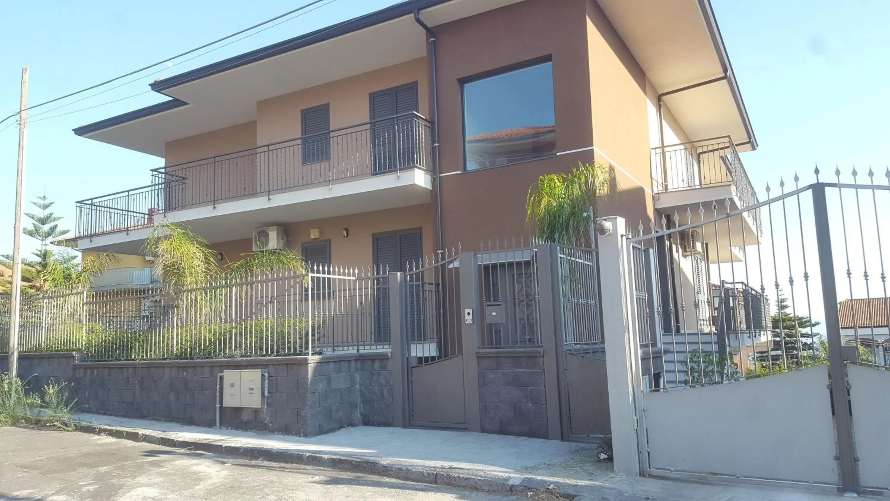 Property building in Idilliaco inn