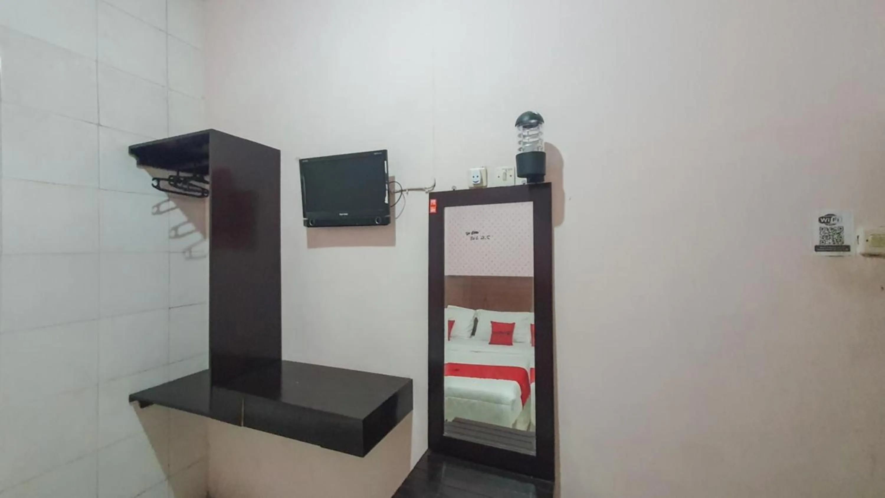 Bedroom in RedDoorz At Pujon Malang