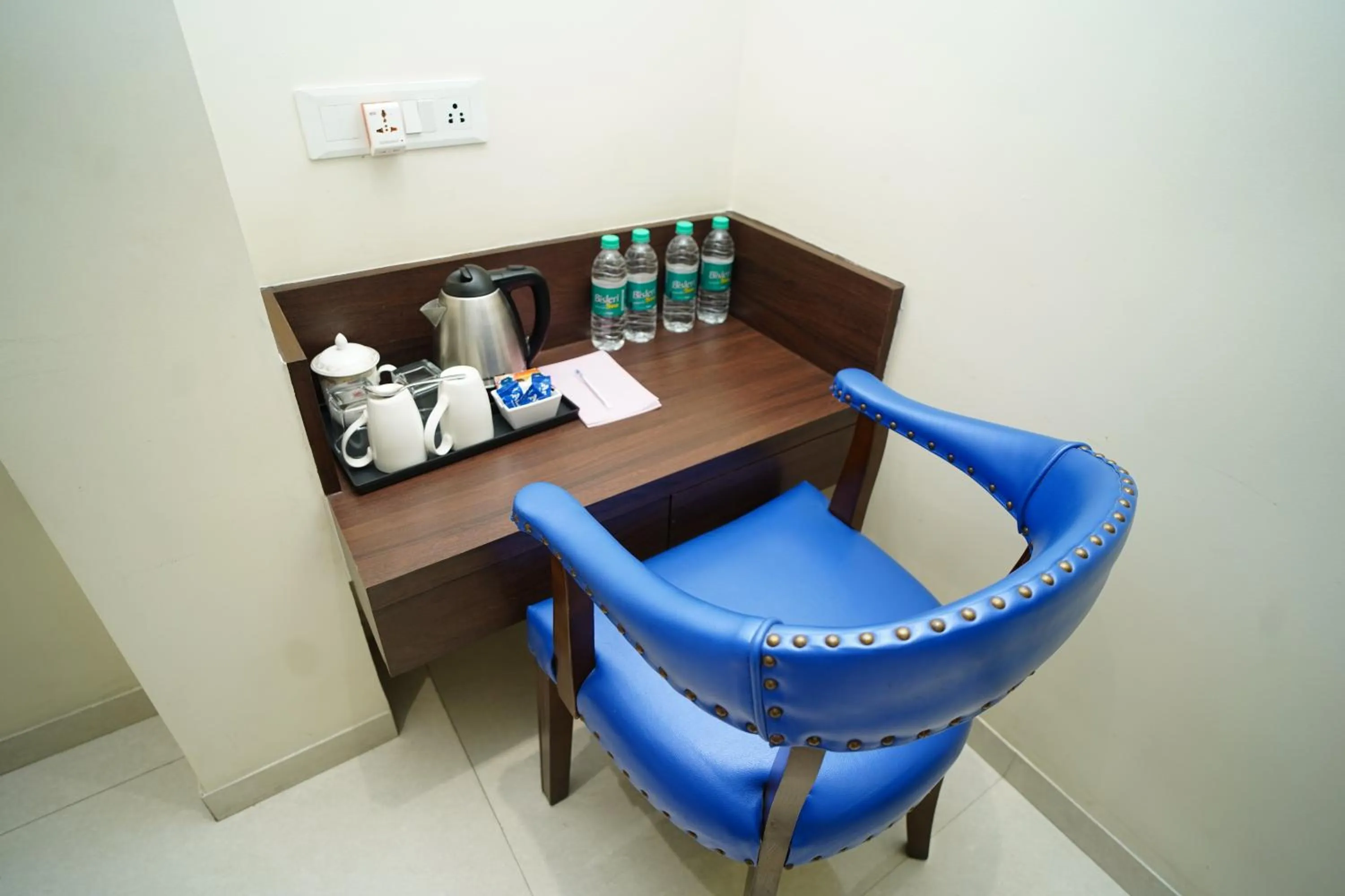 Coffee/tea facilities in Orange Tree Hotels