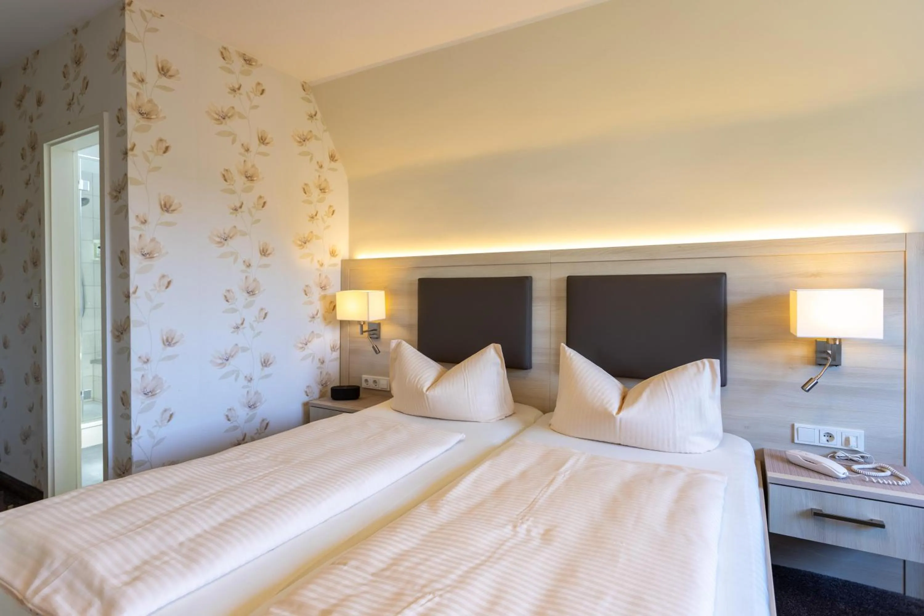 Bedroom, Bed in Hotel-Garni Haus Johanna