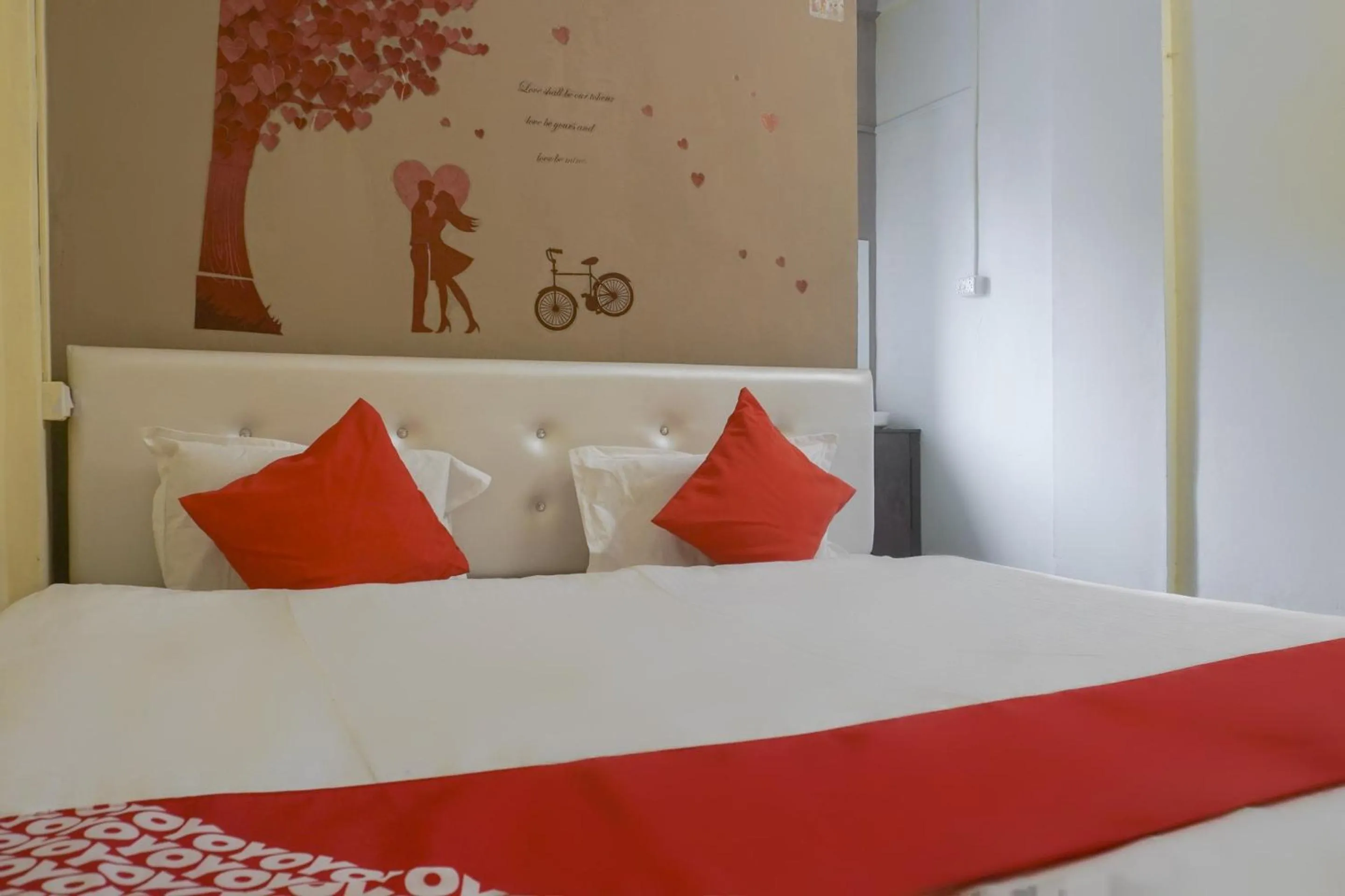 Bedroom, Bed in Hotel O R K Hotel