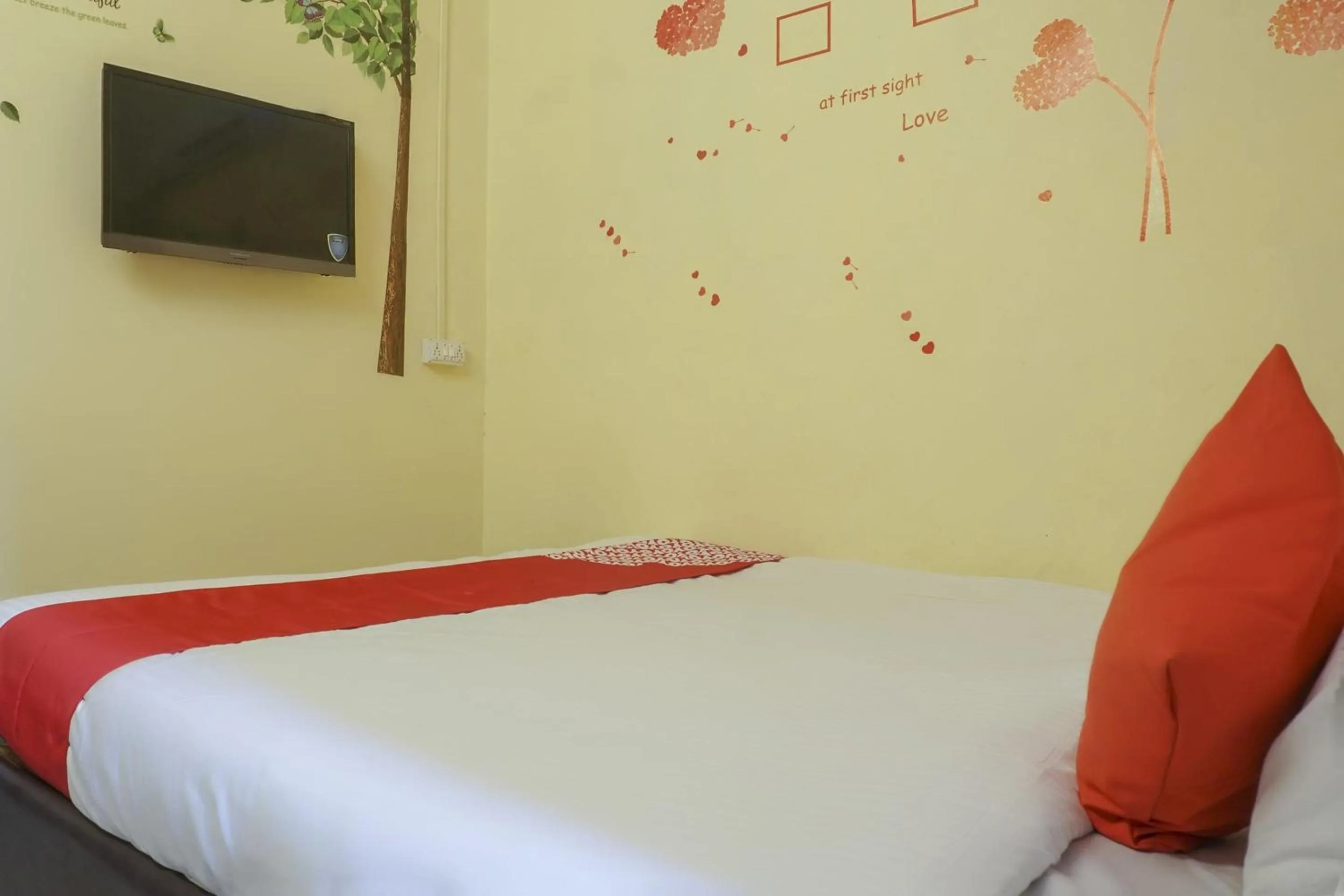 Bedroom, Bed in Hotel O R K Hotel