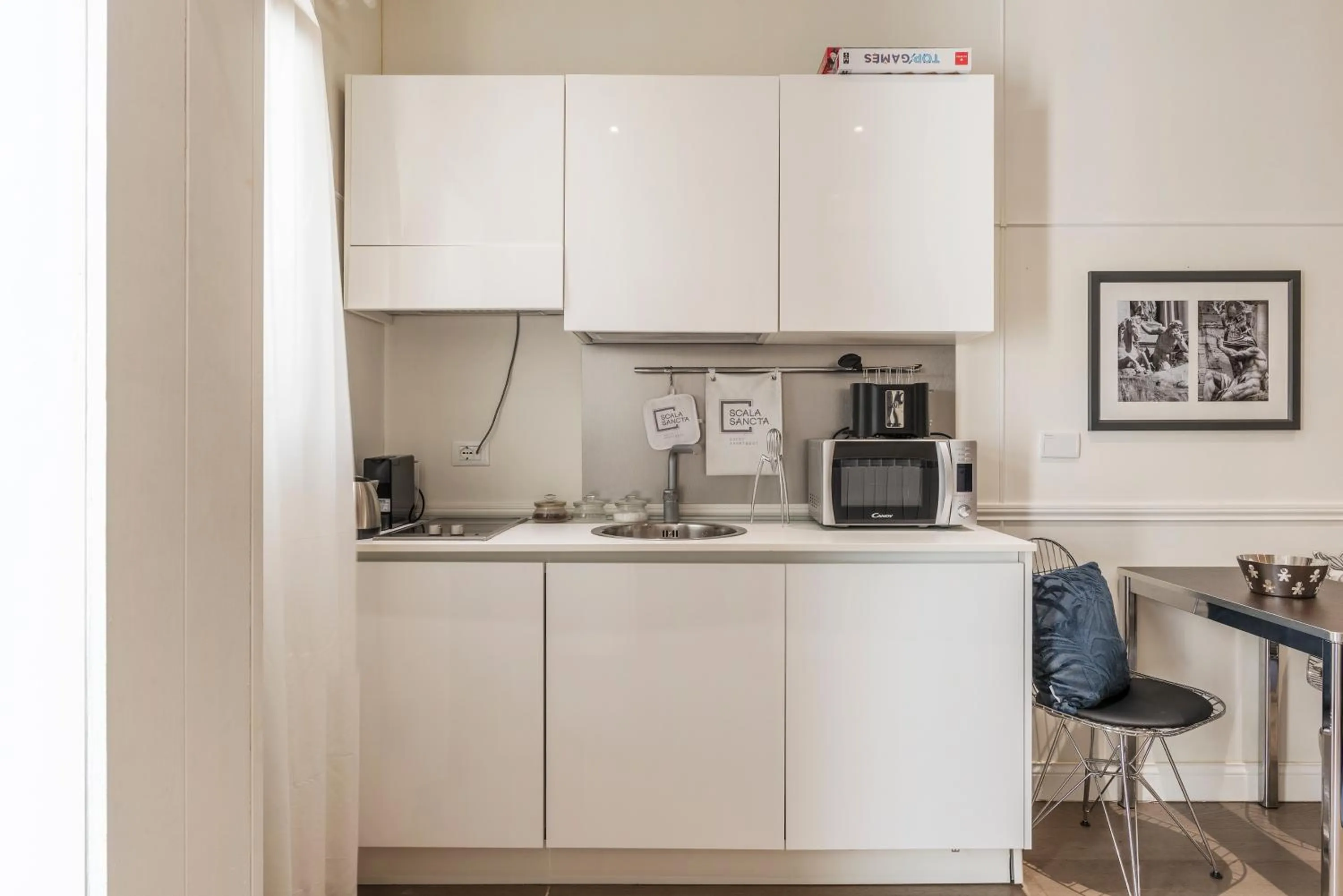 Kitchen or kitchenette in Scala Santa & Laterano Open Space