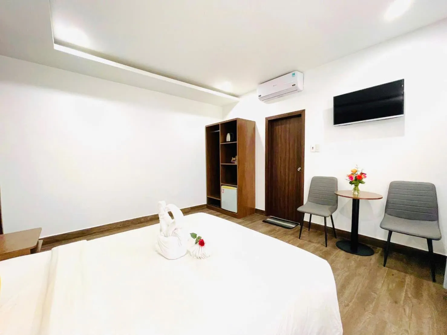 Bed in Hue Royal Hotel