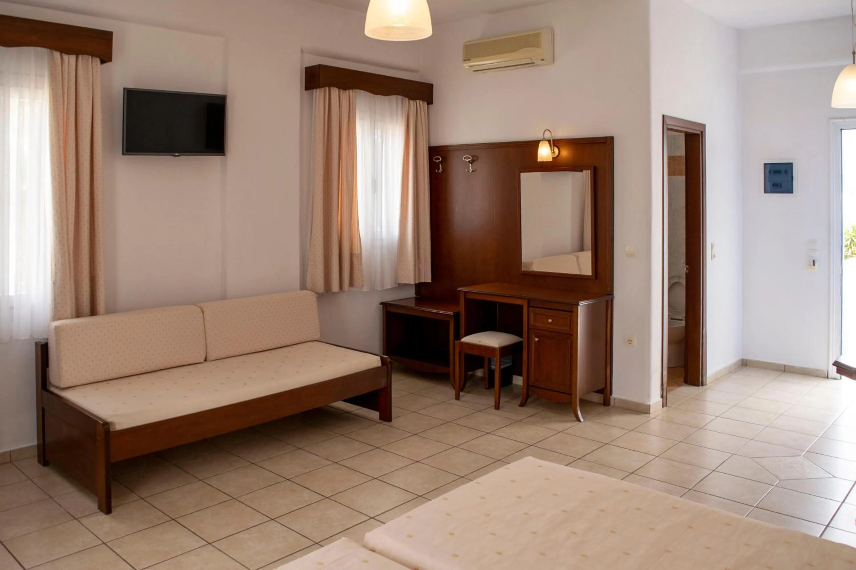 Photo of the whole room in Giannoulaki Resort