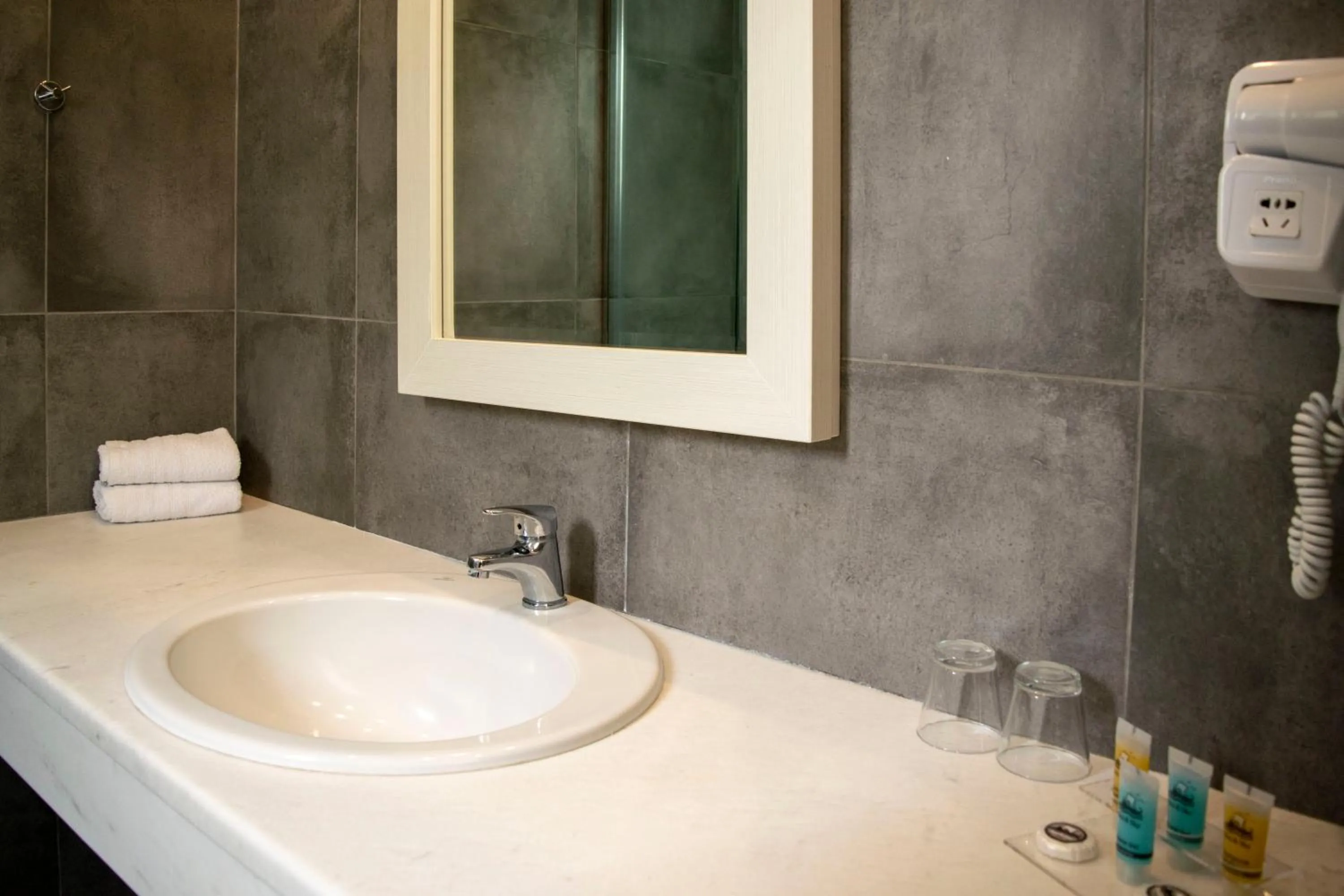 Bathroom in Giannoulaki Resort