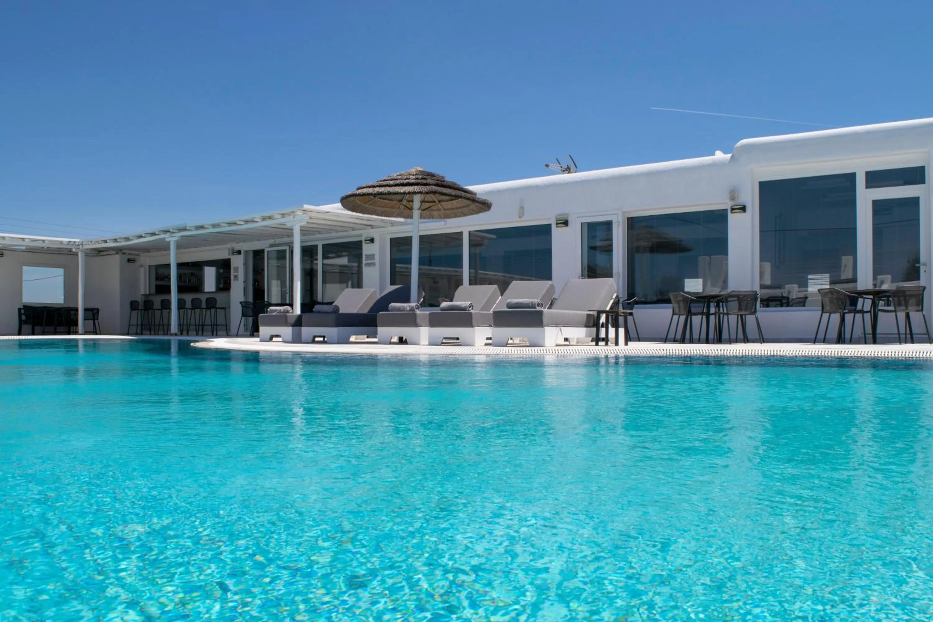 Swimming pool in Giannoulaki Resort