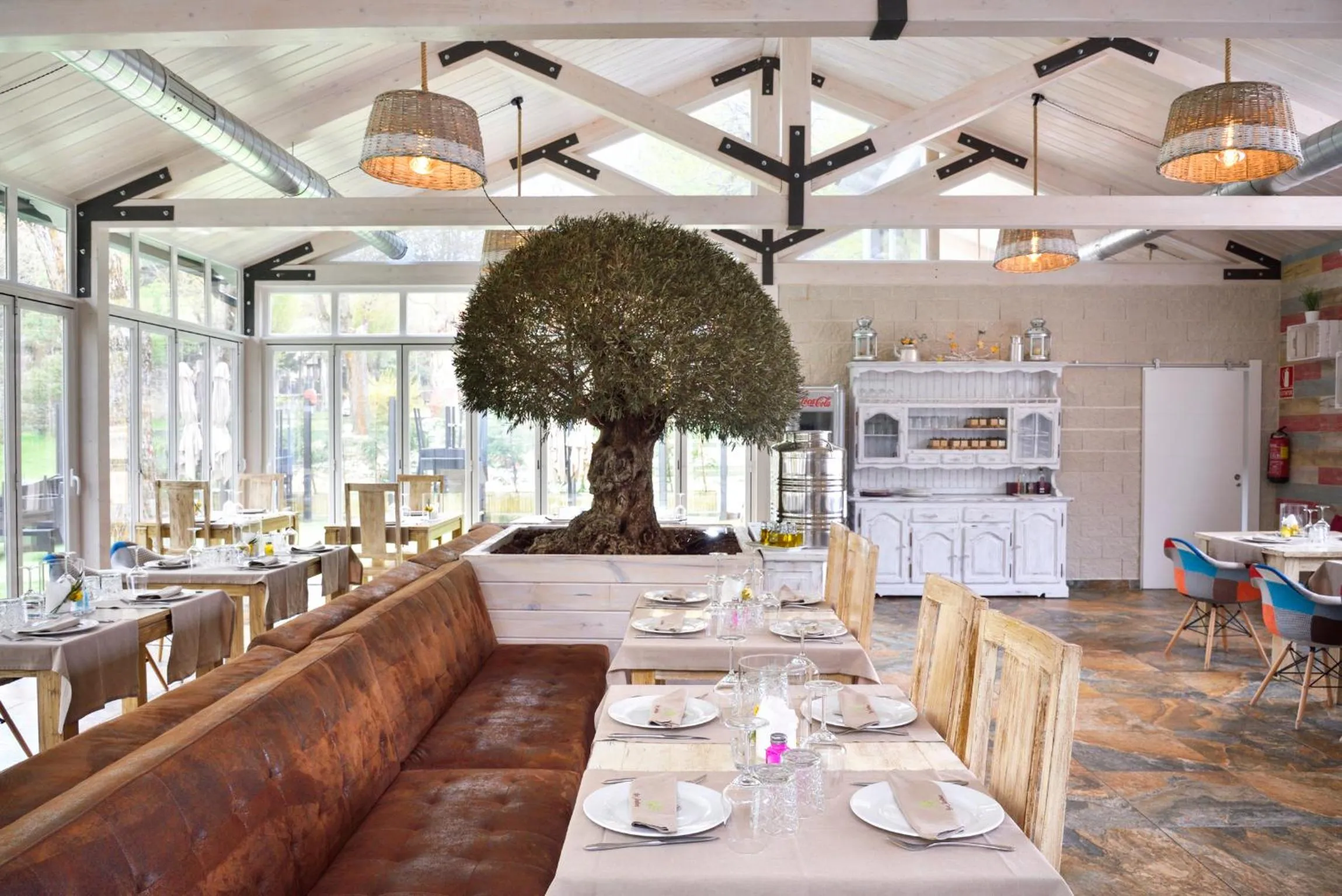 Restaurant/places to eat in Habitaciones Premium Finca la Casona