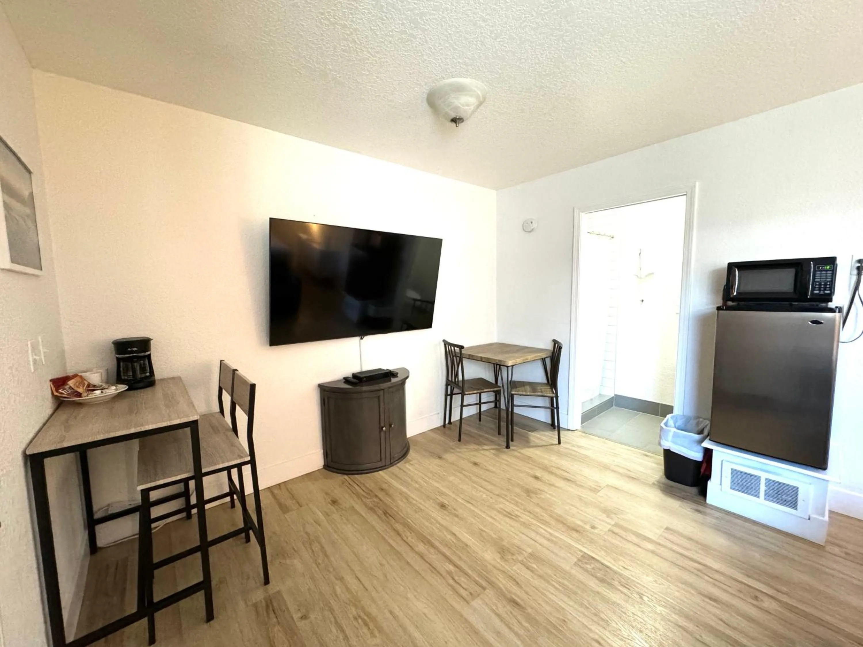 TV and multimedia in San Dune Inn