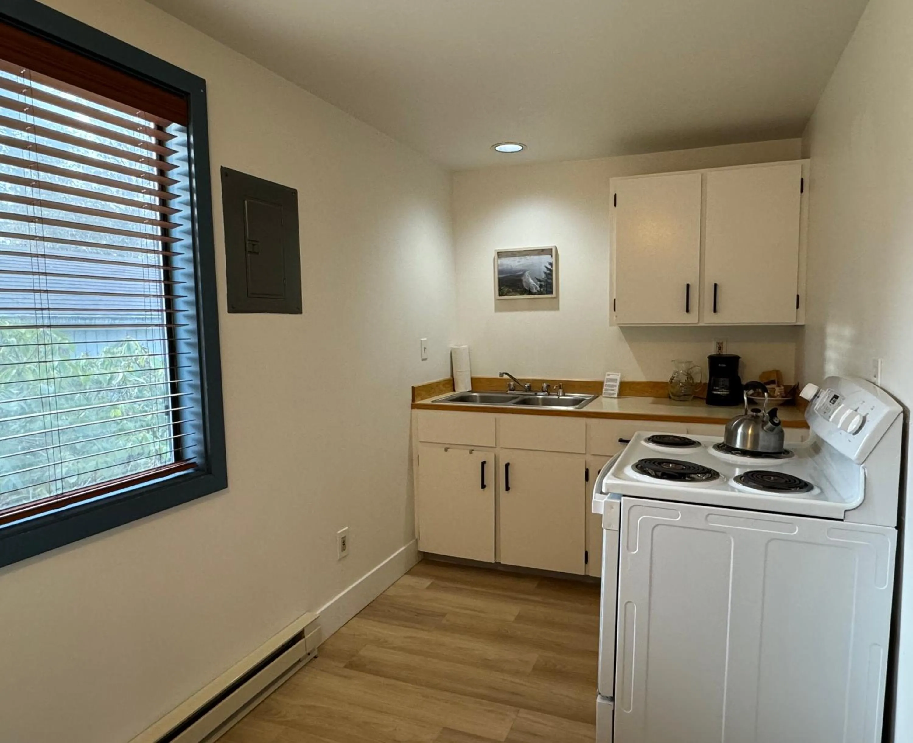 Kitchen or kitchenette in San Dune Inn
