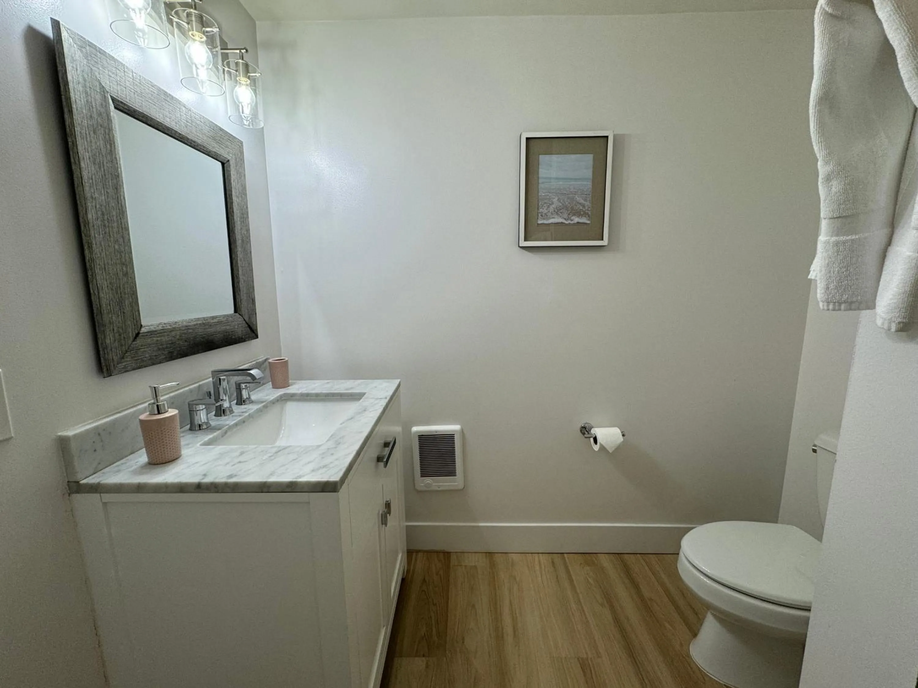 Bathroom in San Dune Inn
