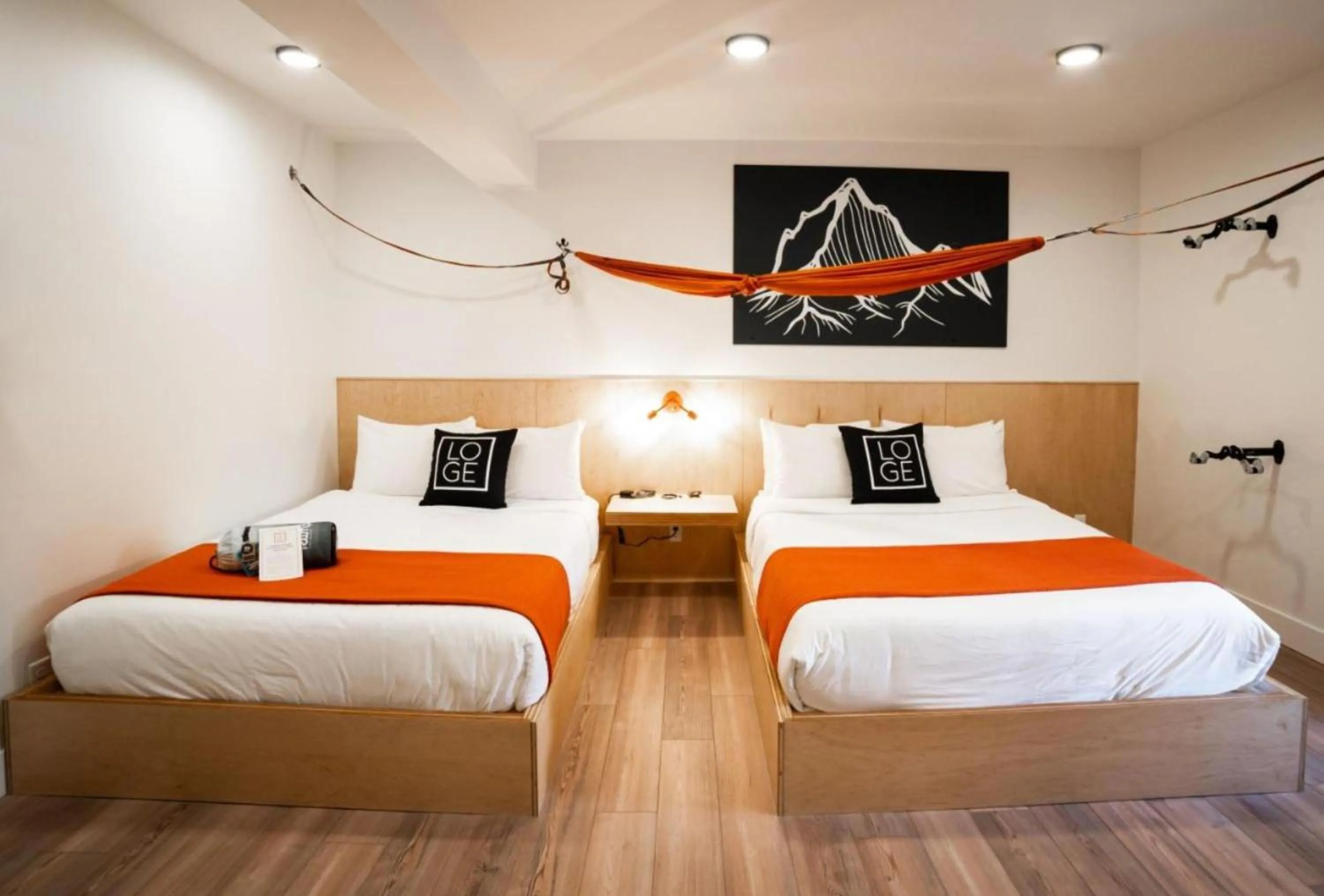 Bedroom, Bed in LOGE Leavenworth