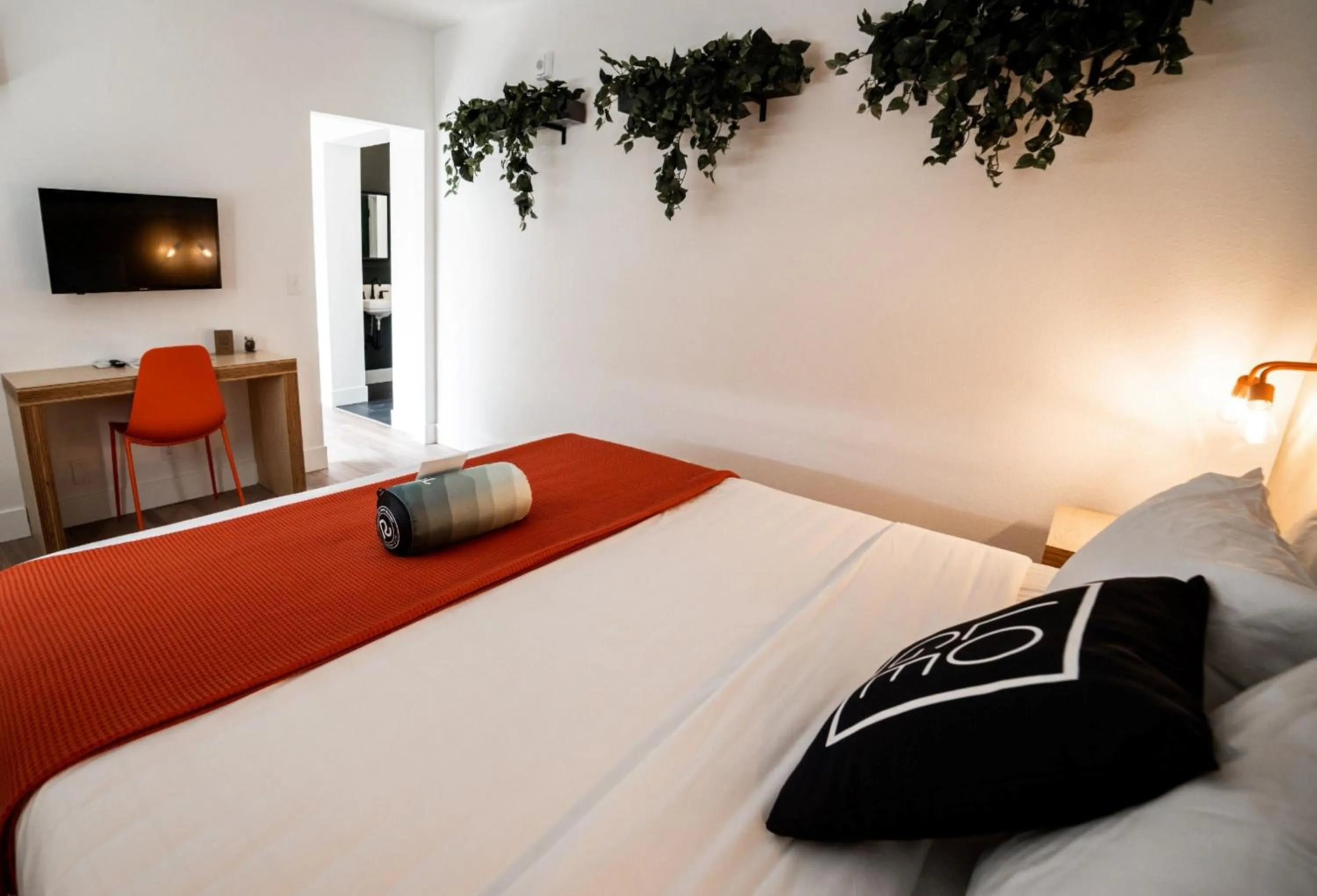 Bed in LOGE Leavenworth