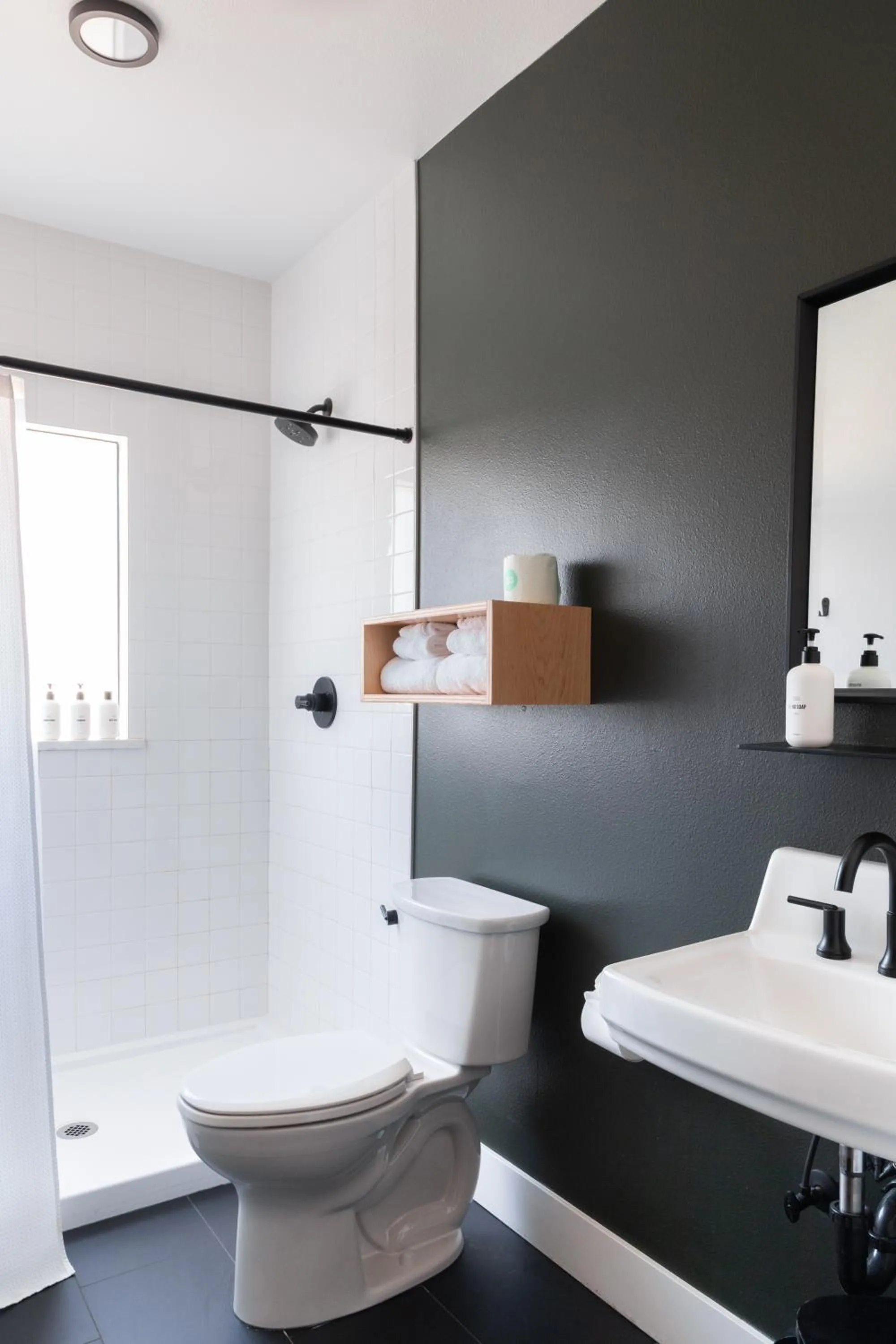 Bathroom in LOGE Leavenworth