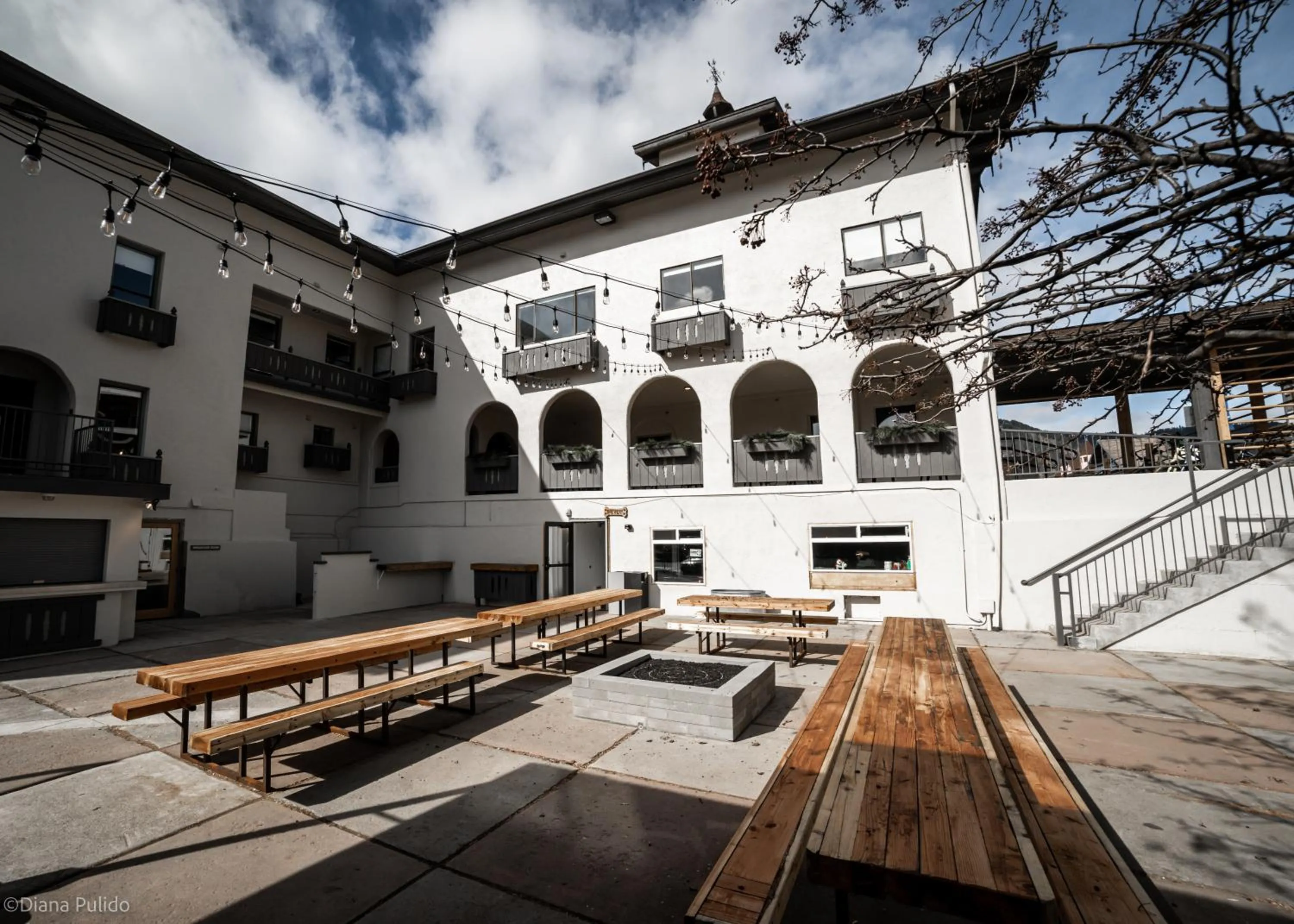 LOGE Leavenworth - Downtown