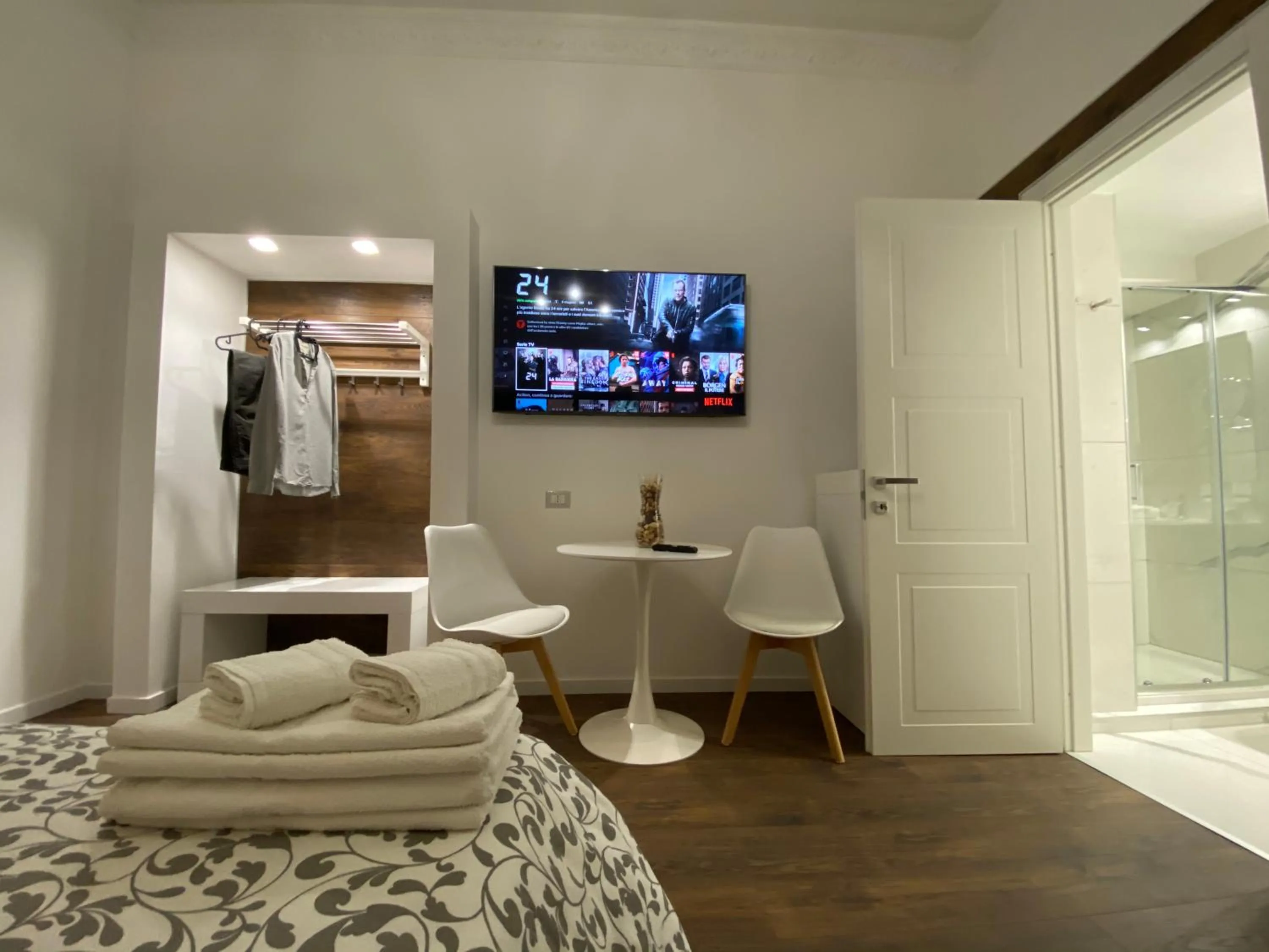 TV and multimedia in Vatican G&G Suites