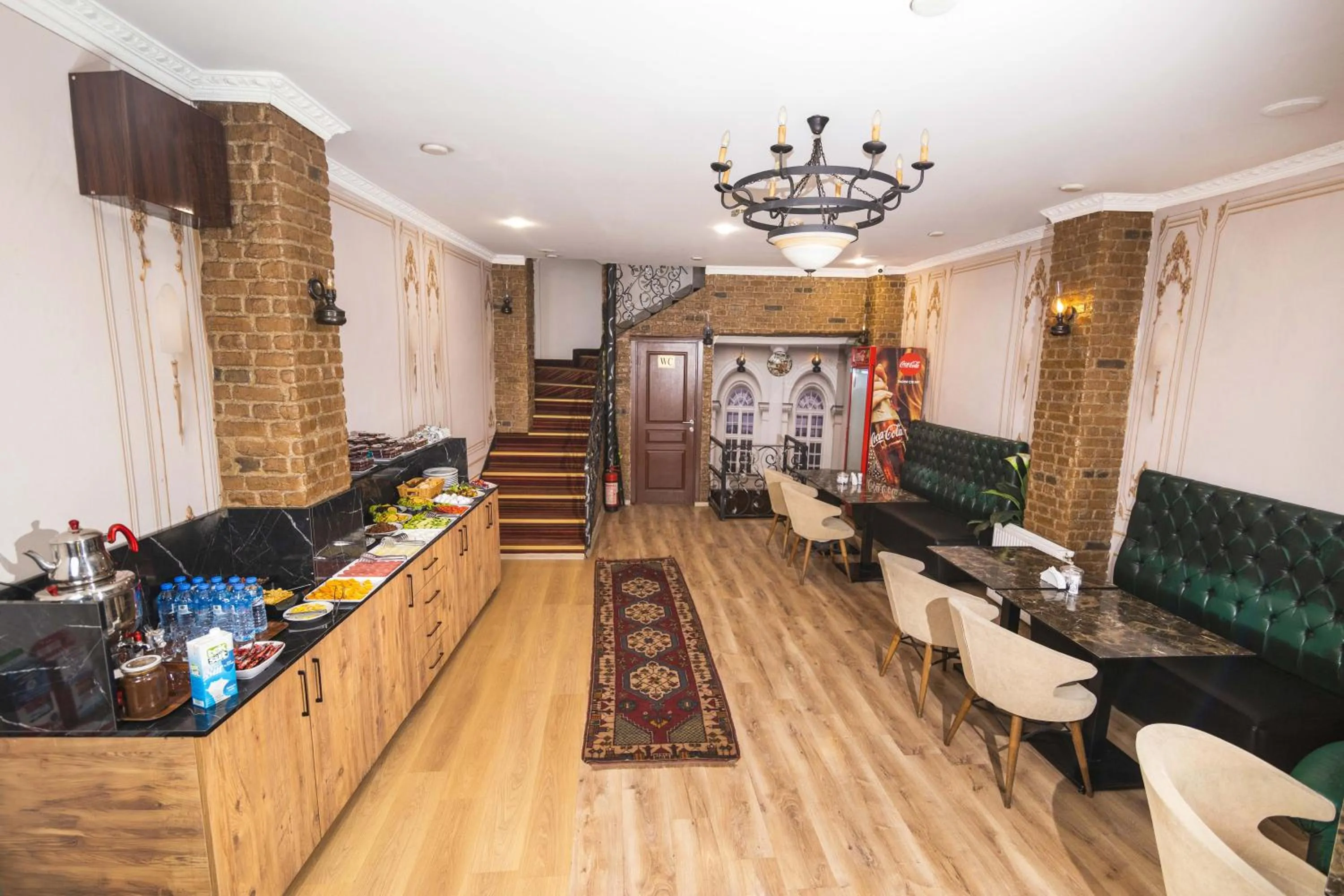 Lobby or reception in Kupa HOTEL