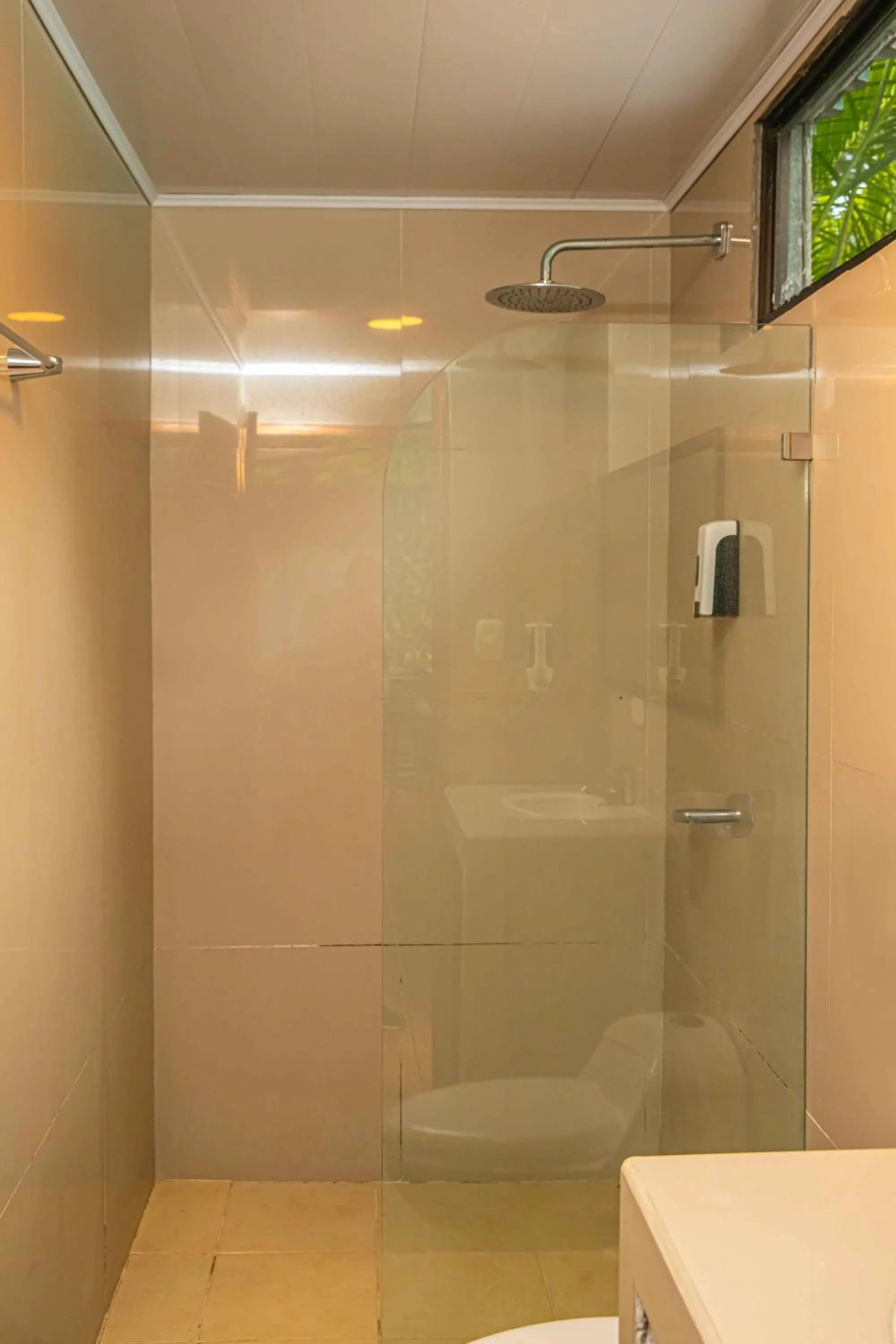 HOTEL, VILLAS y GLAMPINGS MYA -PUERTO VIEJO, Limon, CR